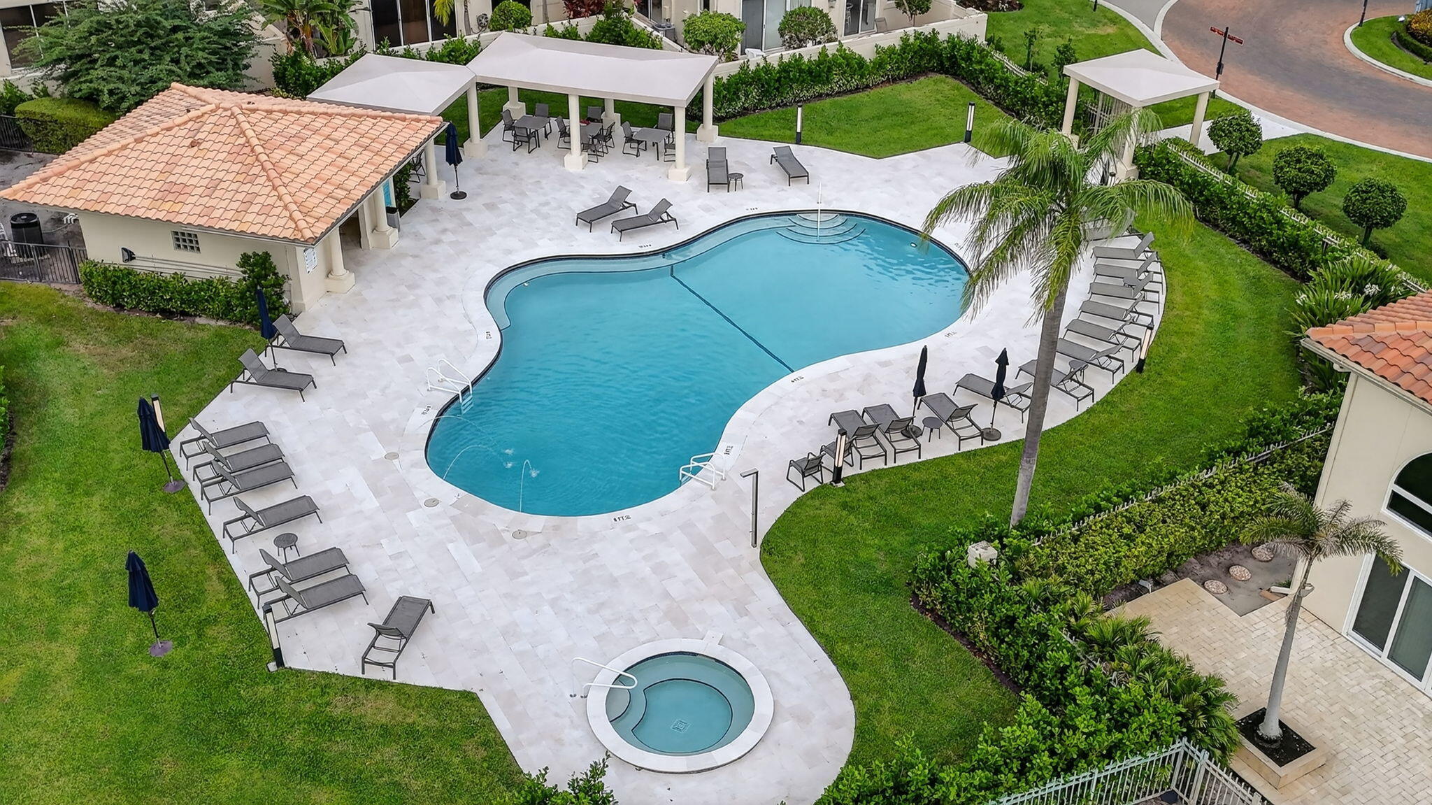 2565 NW 52nd Street