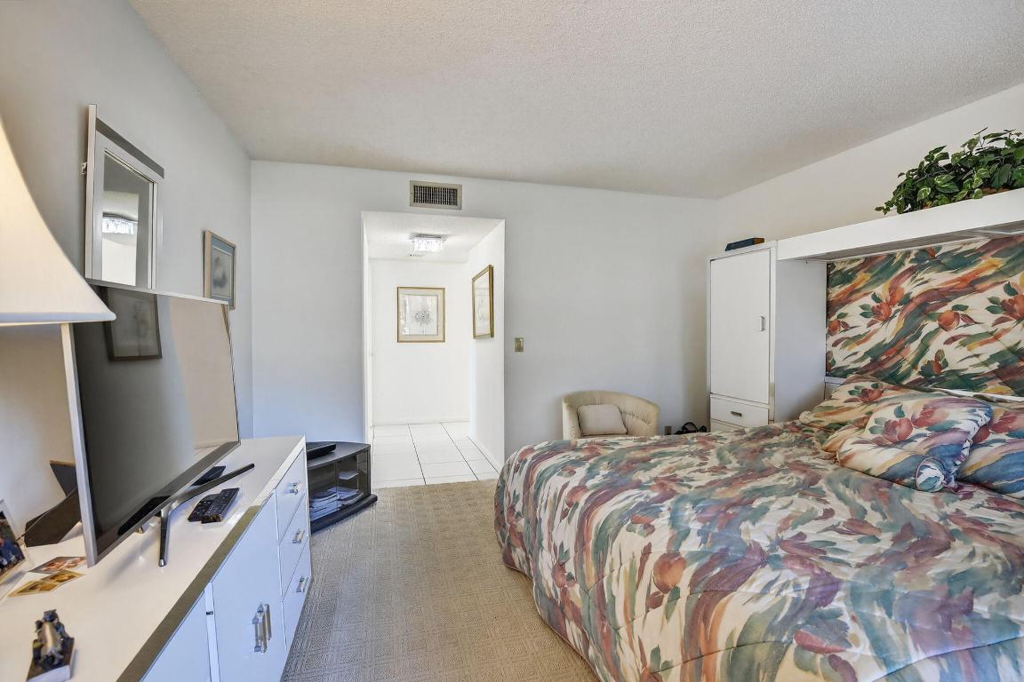 380 Racquet Club Road 106