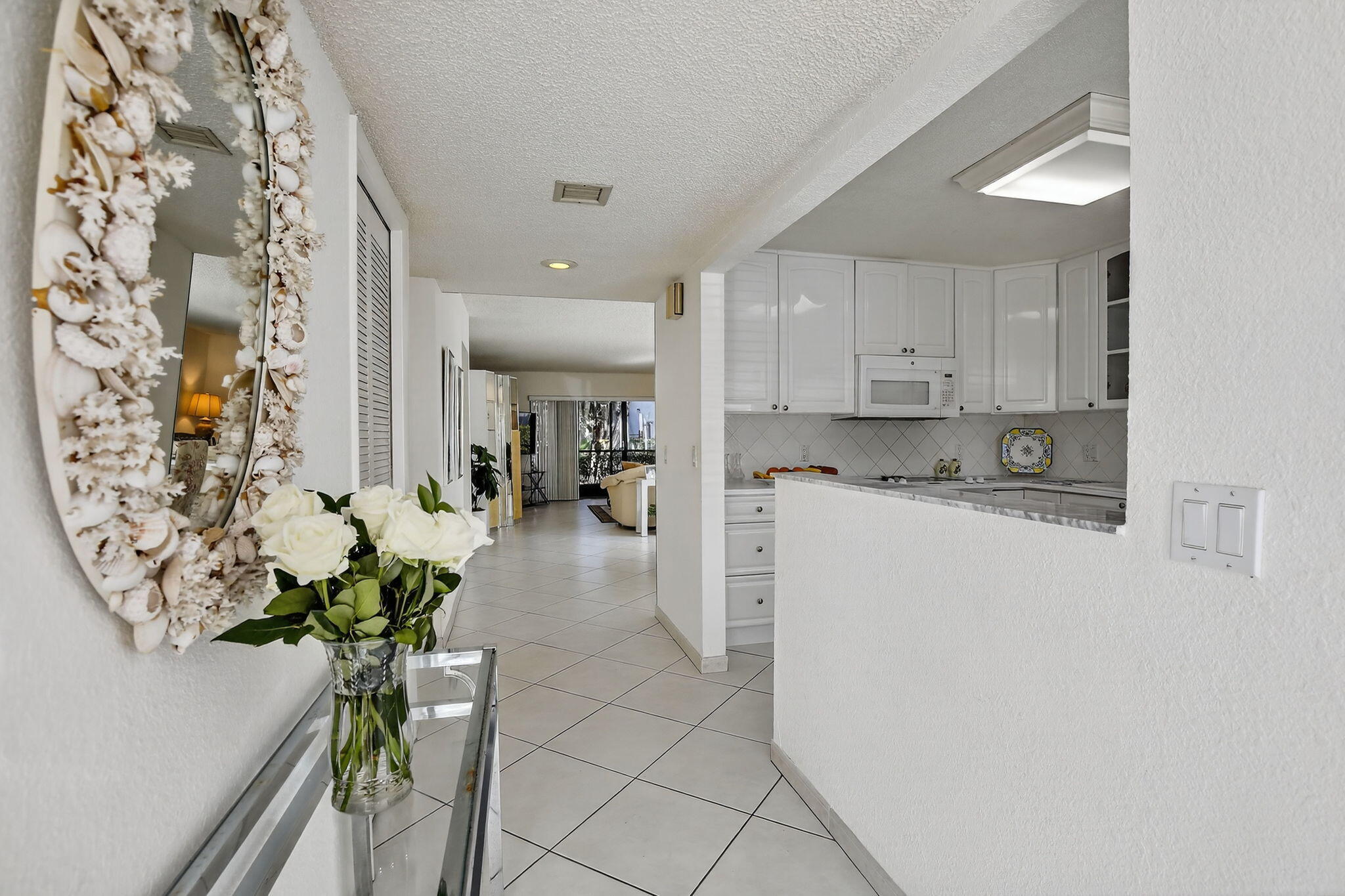 380 Racquet Club Road 106
