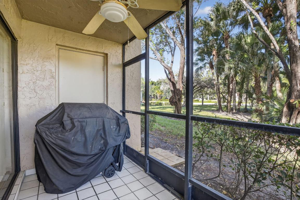 380 Racquet Club Road 106