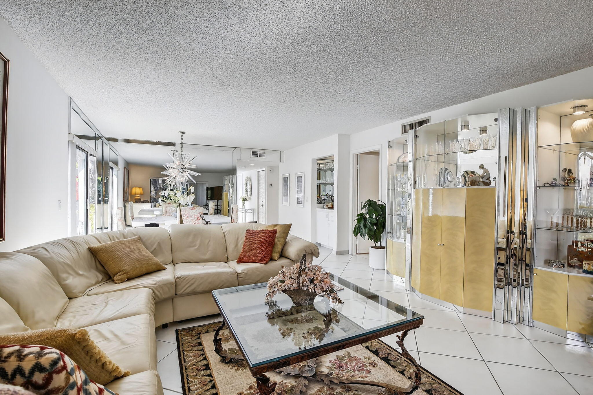 380 Racquet Club Road 106
