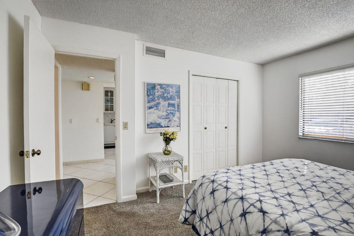 380 Racquet Club Road 106