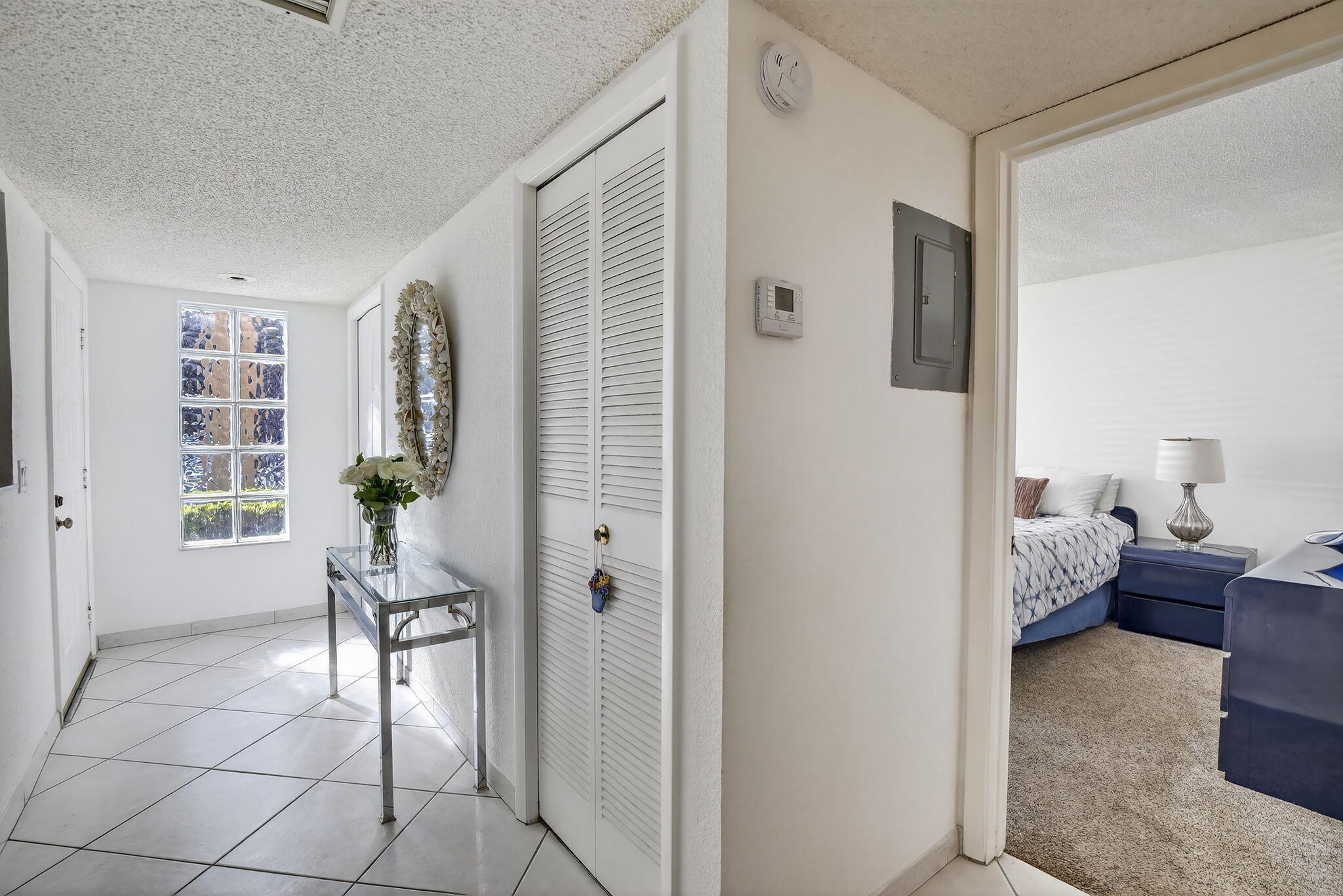 380 Racquet Club Road 106