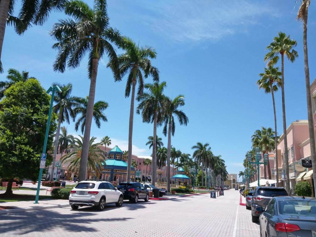 380 NW 67th Street 207