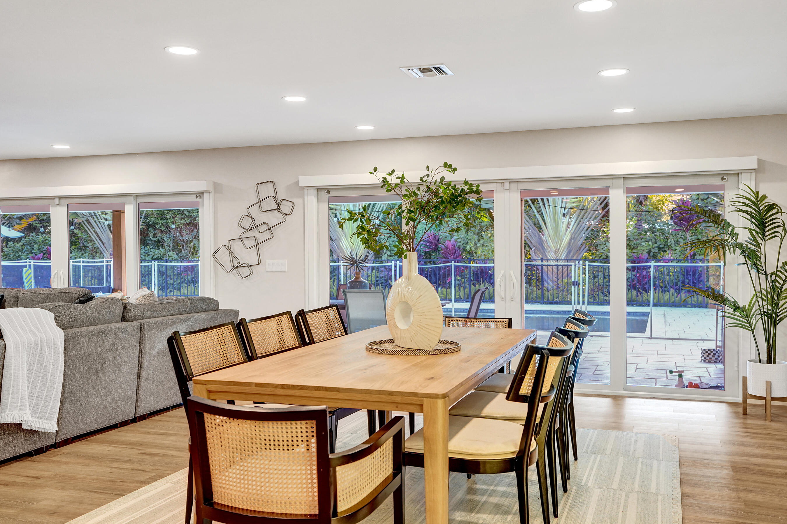 3681 NW 24th Terrace