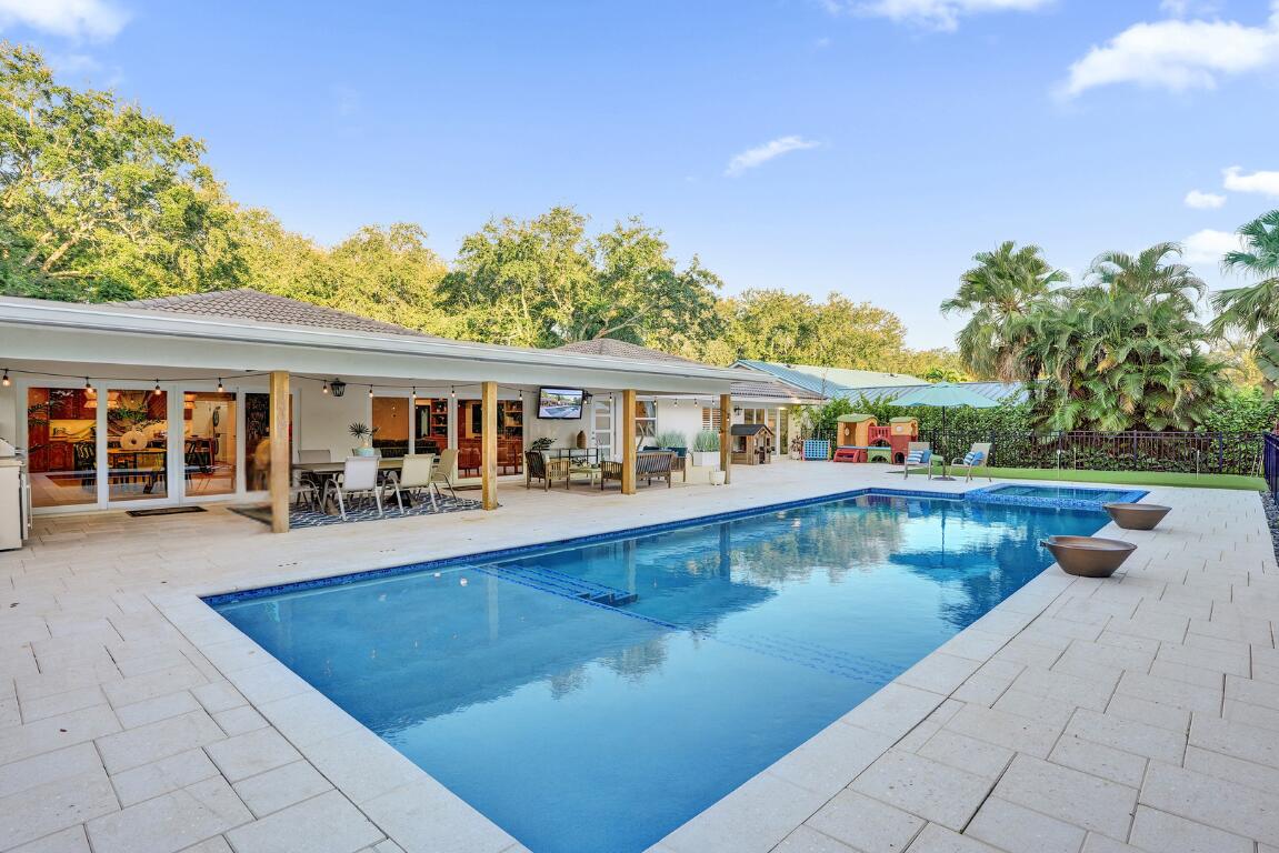 3681 NW 24th Terrace