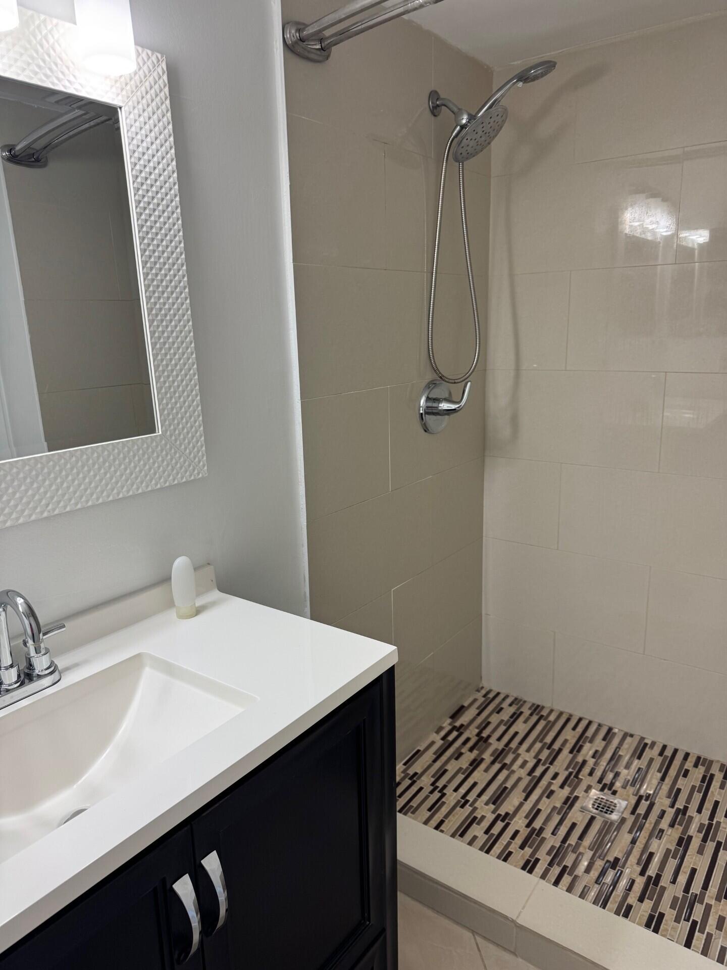 6772 Palmetto Circle S 104
