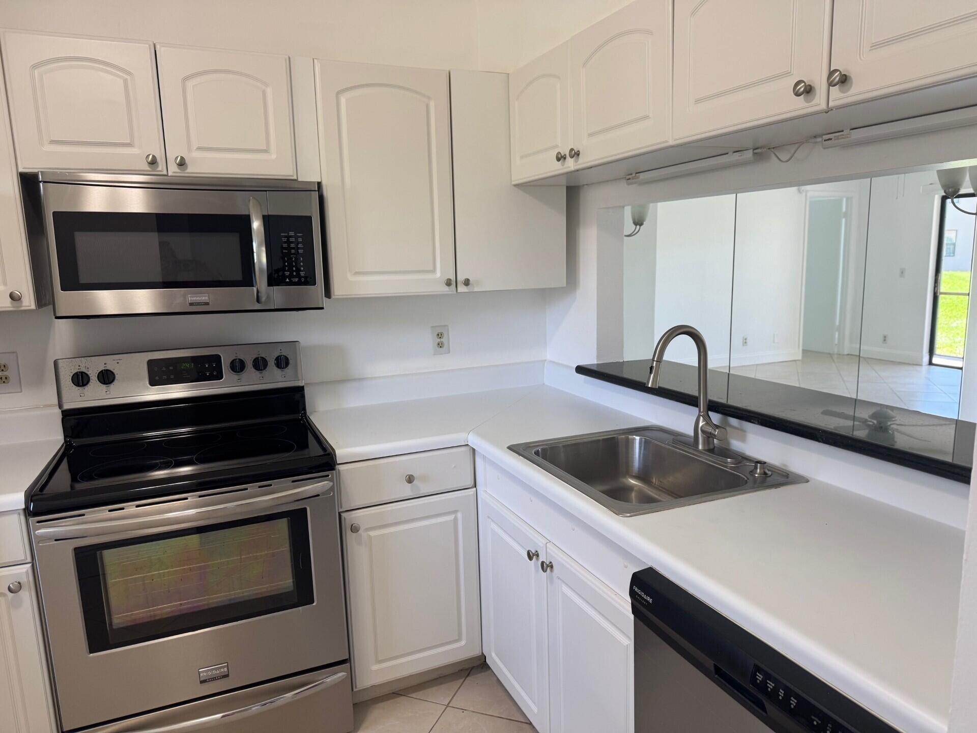 6772 Palmetto Circle S 104