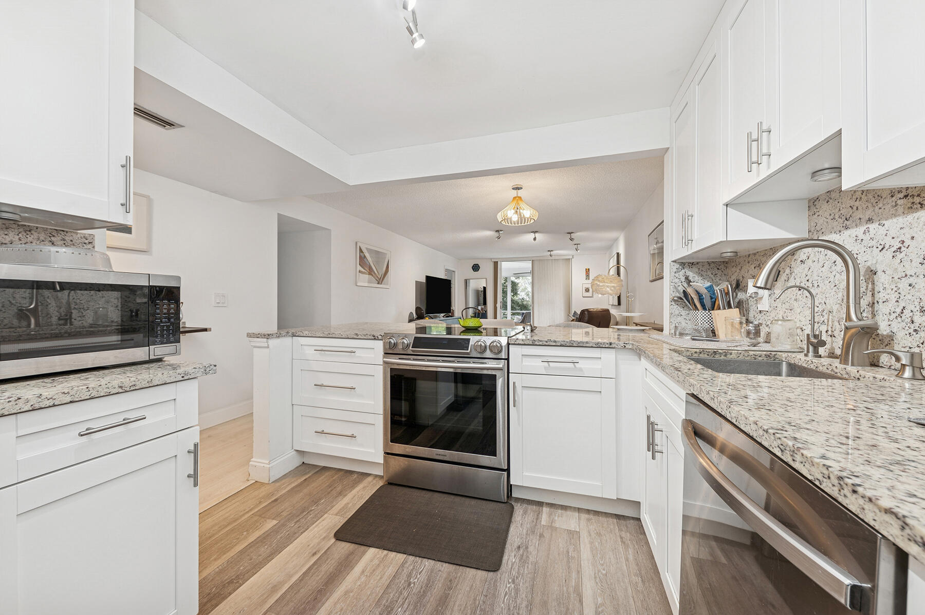 5961 NW 2nd Avenue 304