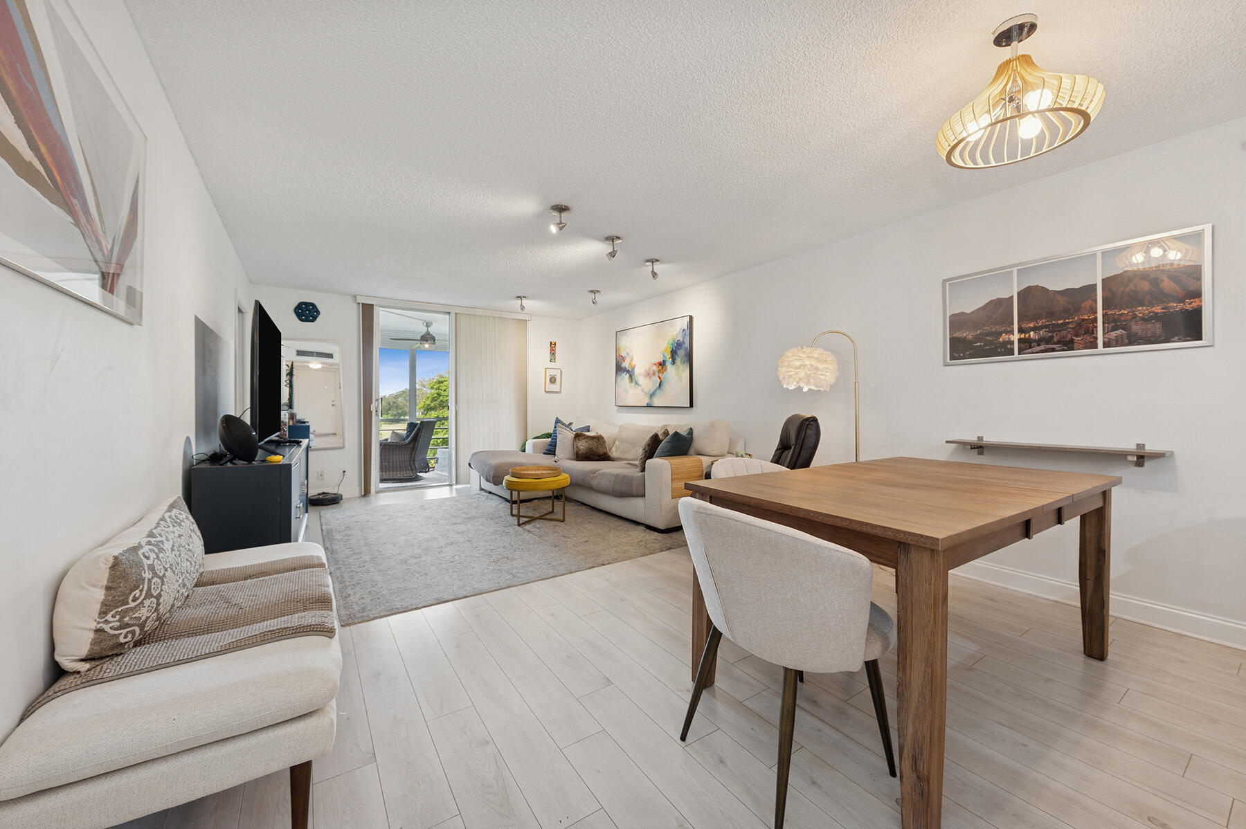 5961 NW 2nd Avenue 304