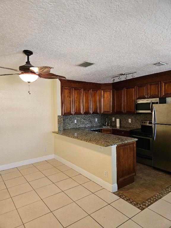 1907 NE 2nd Street 16