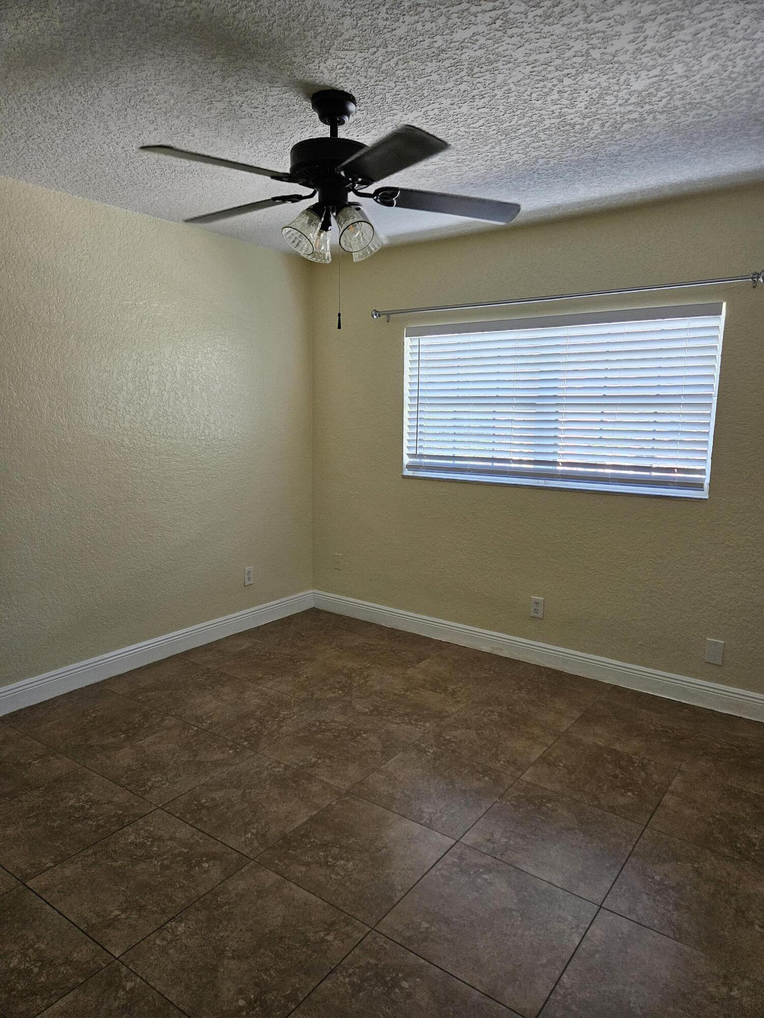 1907 NE 2nd Street 16