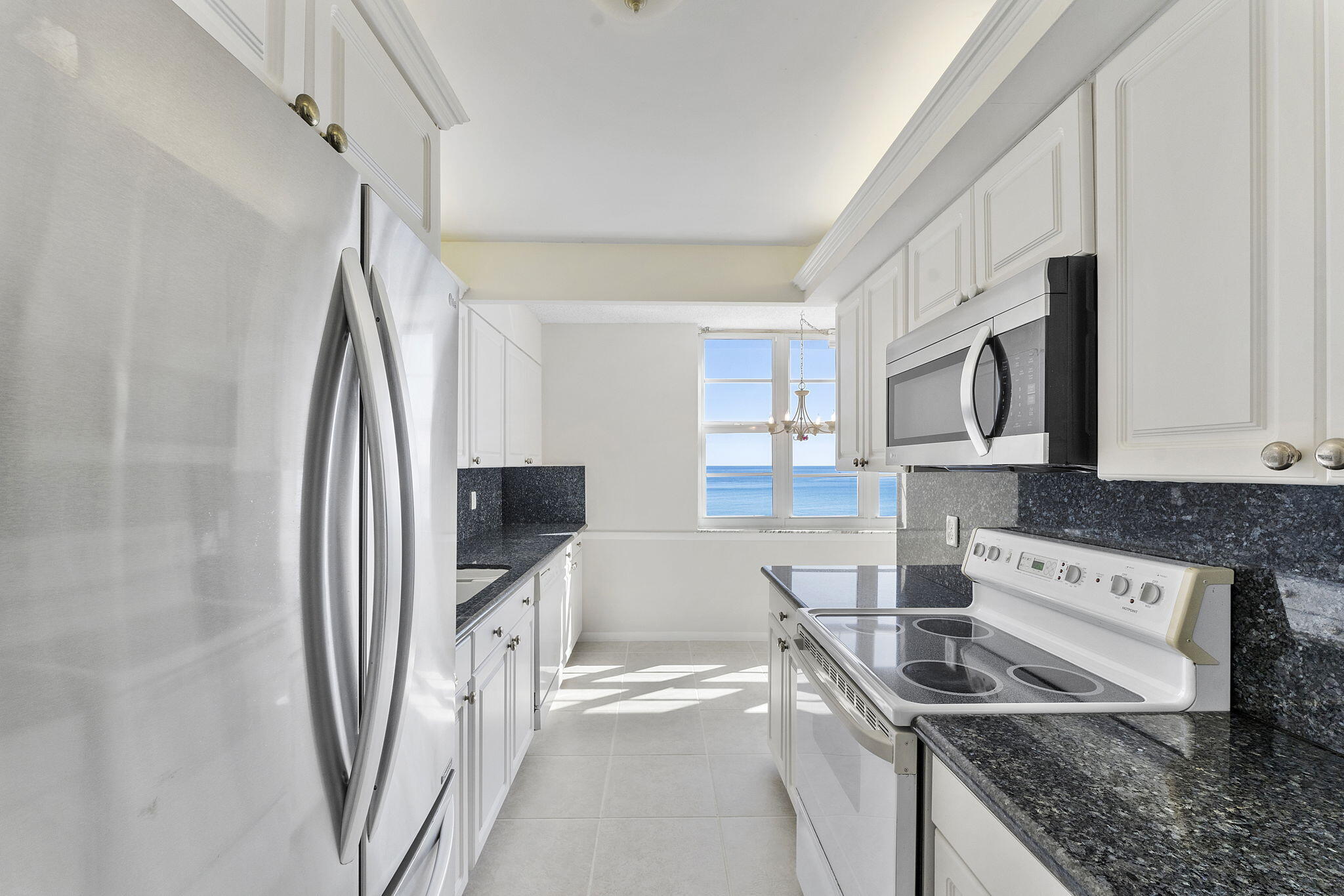 2000 S Ocean Boulevard 8a