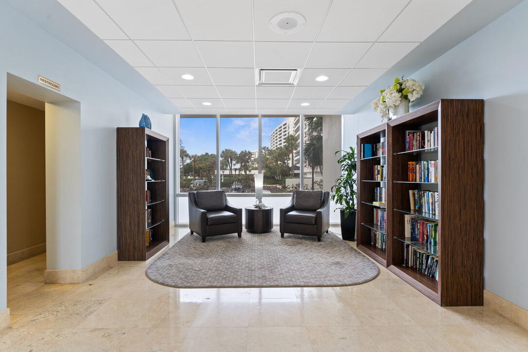 2000 S Ocean Boulevard 8a