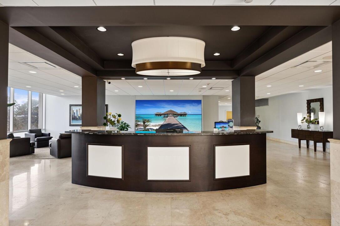 2000 S Ocean Boulevard 8a