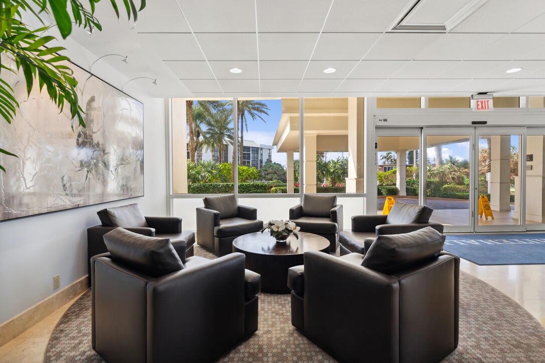 2000 S Ocean Boulevard 8a