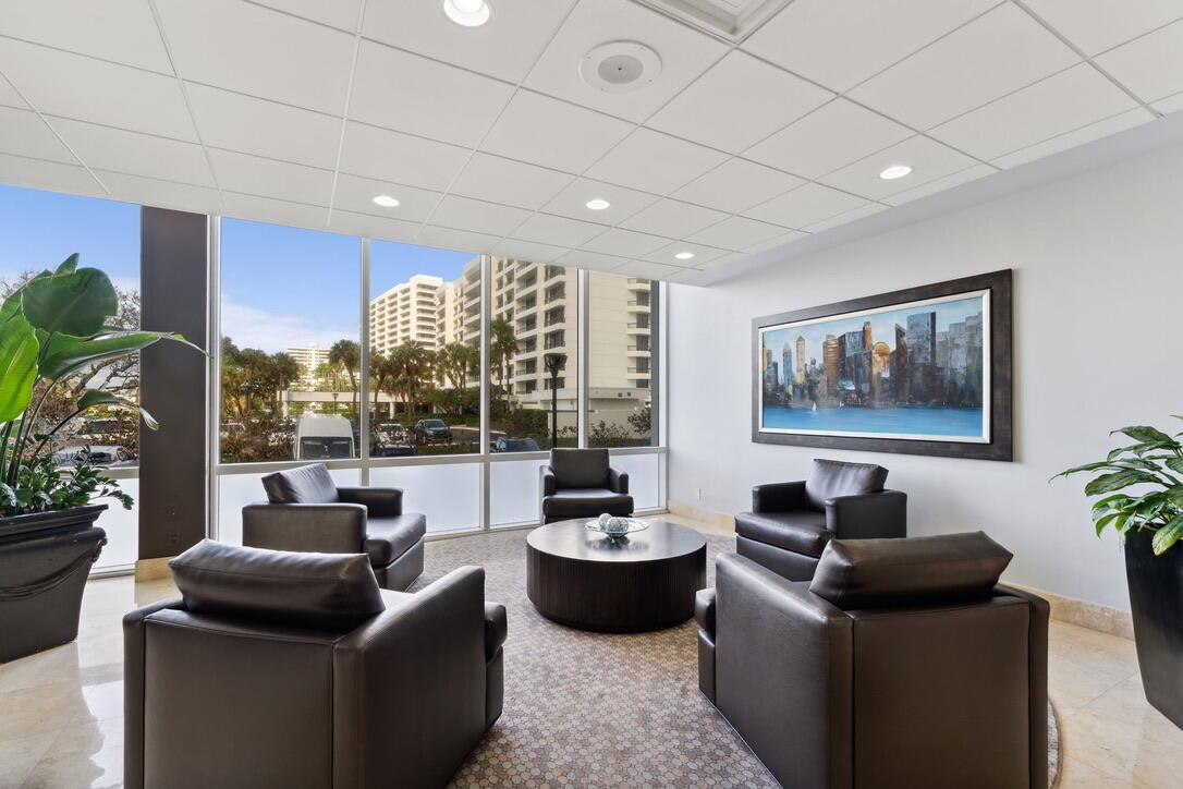 2000 S Ocean Boulevard 8a