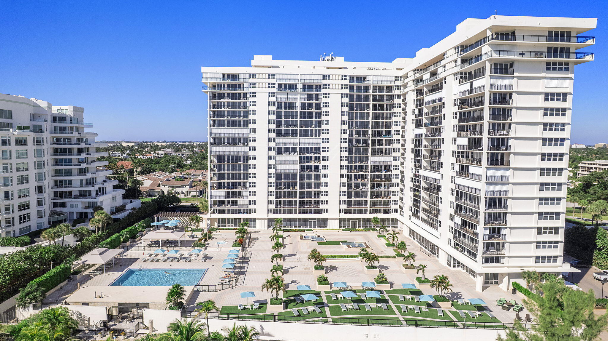 2000 S Ocean Boulevard 8a