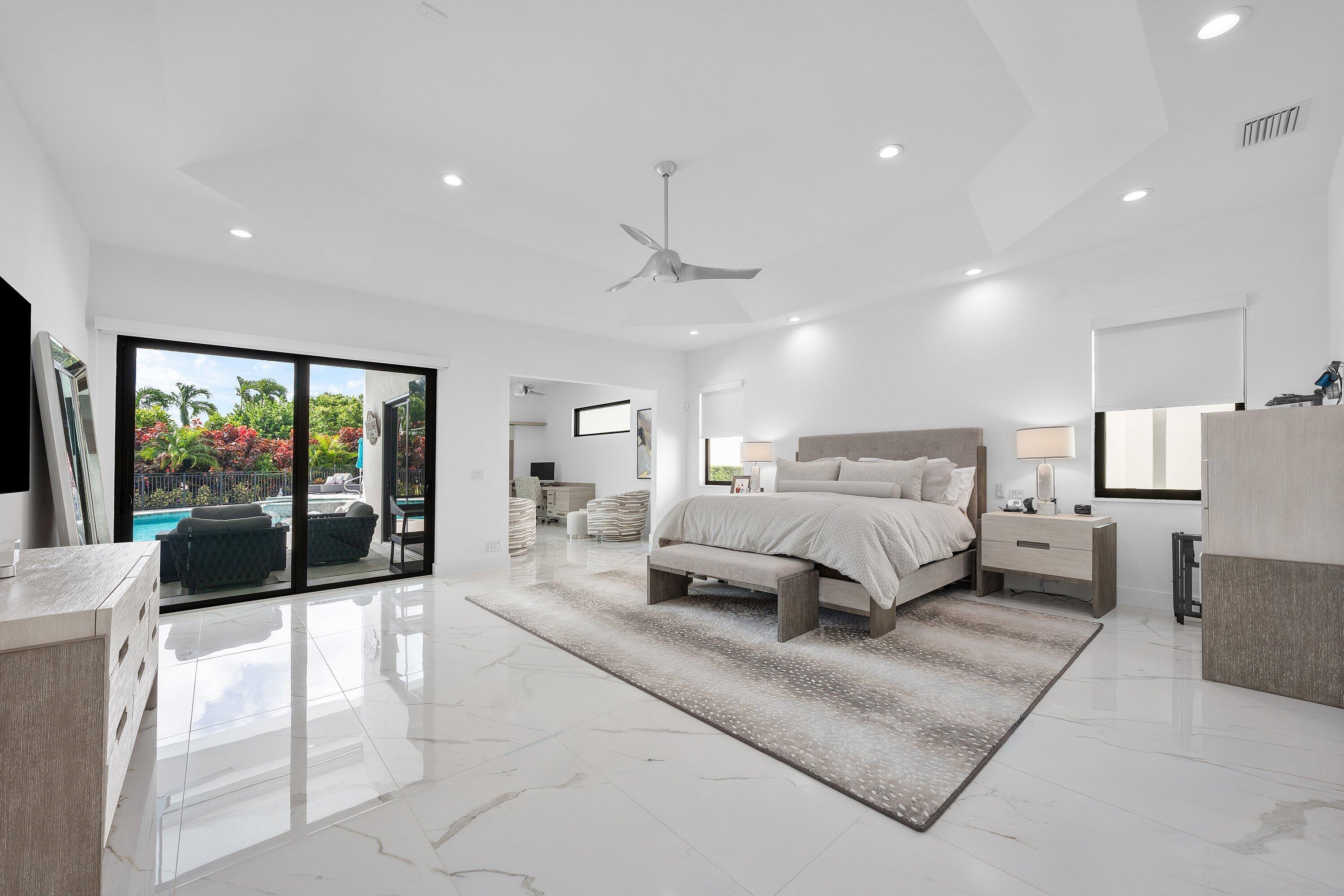 4760 Bocaire Boulevard