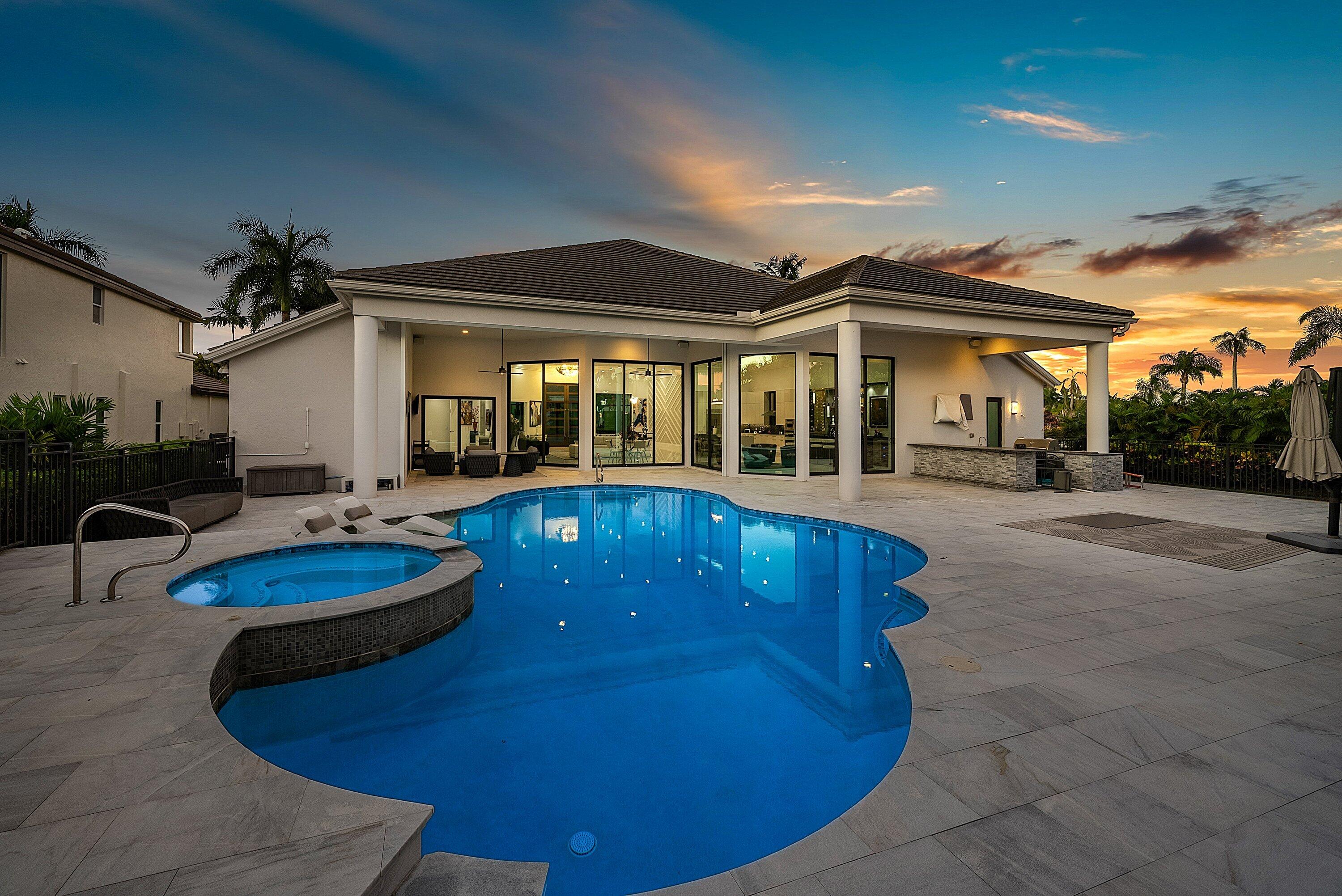 4760 Bocaire Boulevard