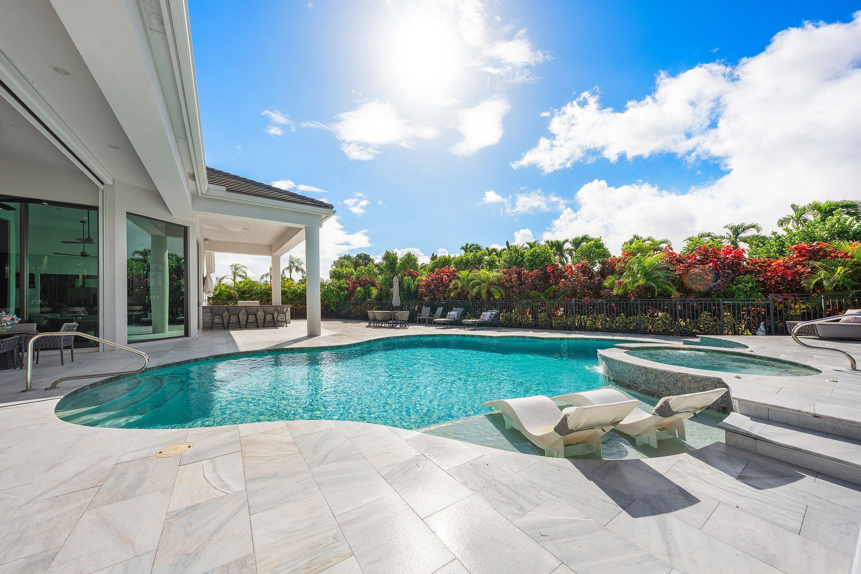 4760 Bocaire Boulevard