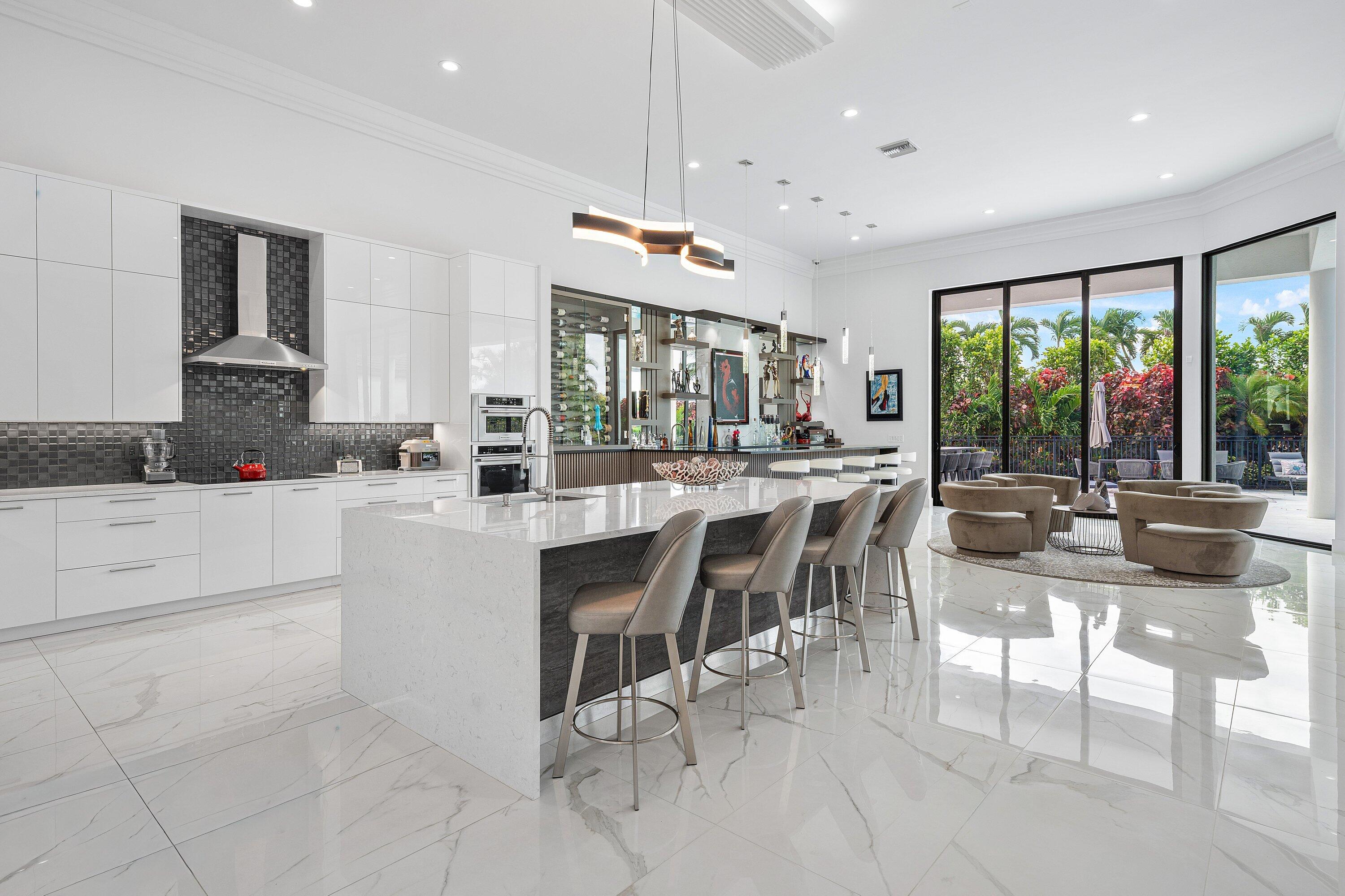 4760 Bocaire Boulevard