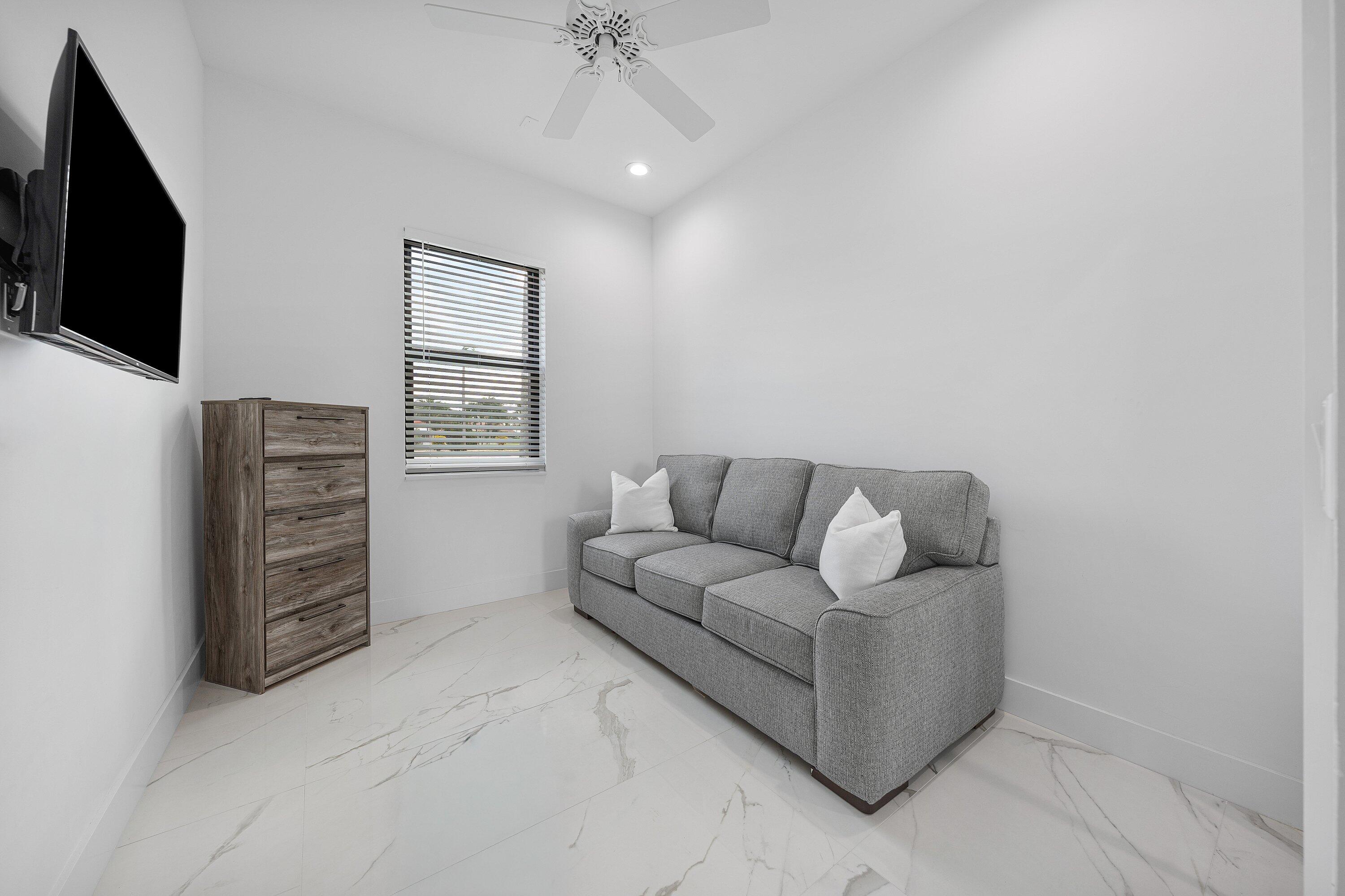 4760 Bocaire Boulevard