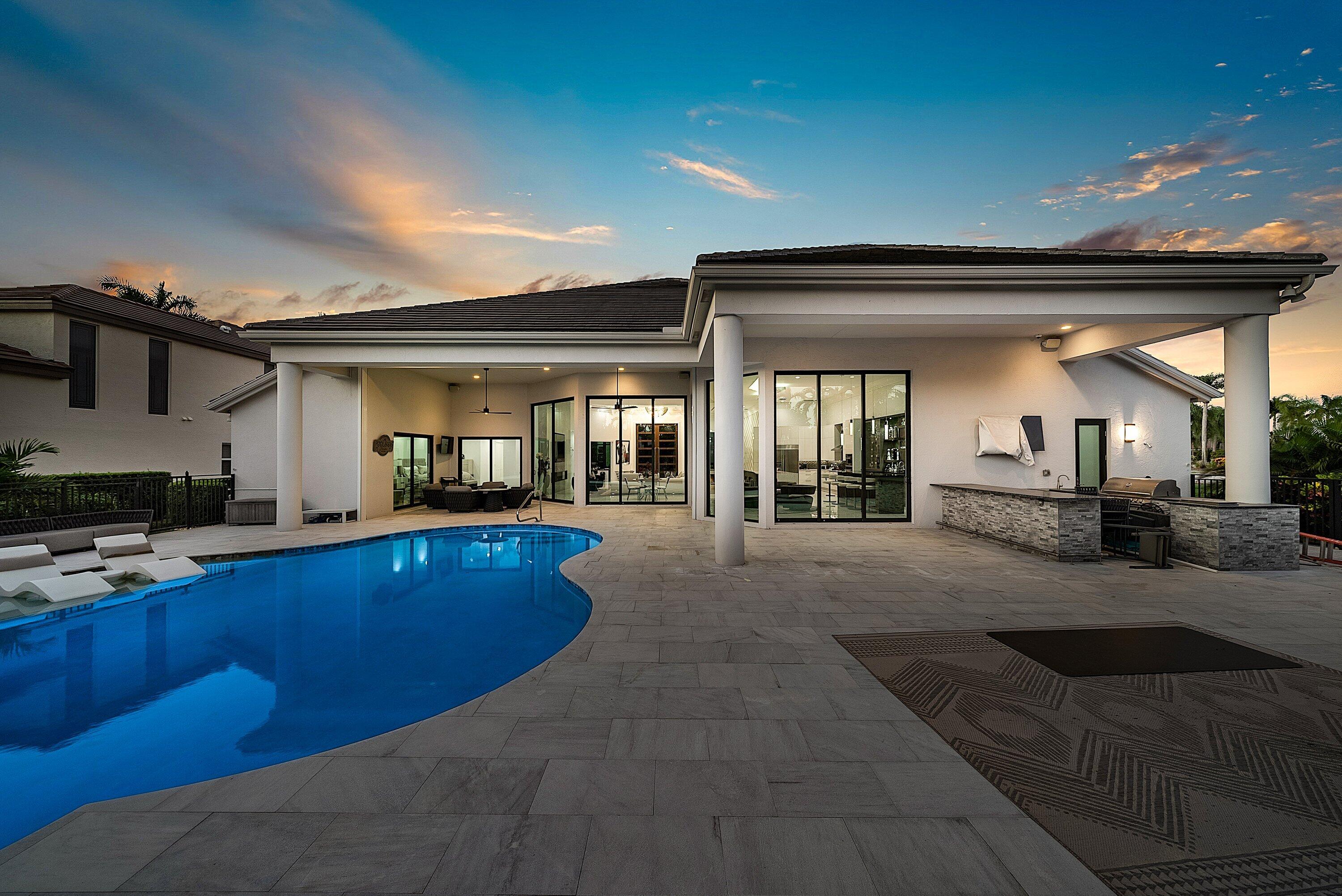 4760 Bocaire Boulevard