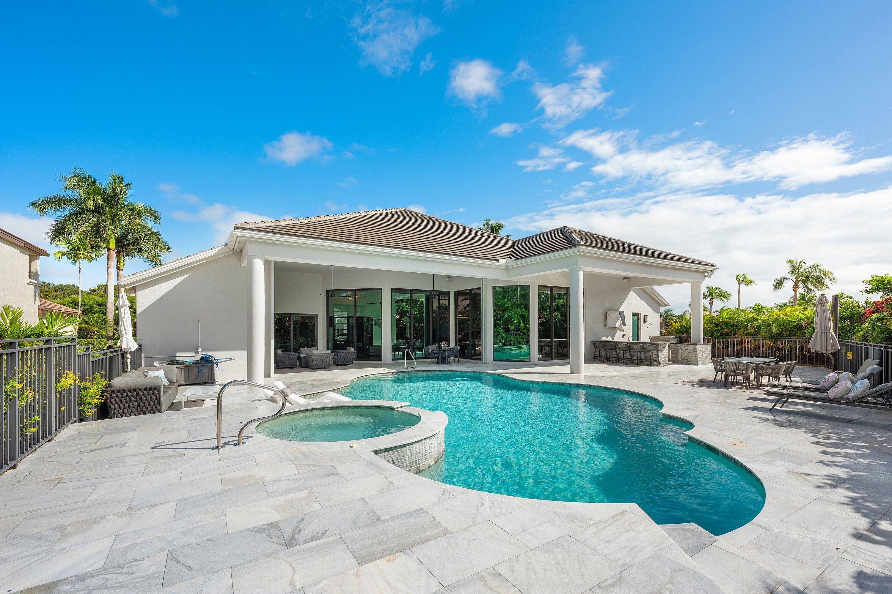 4760 Bocaire Boulevard