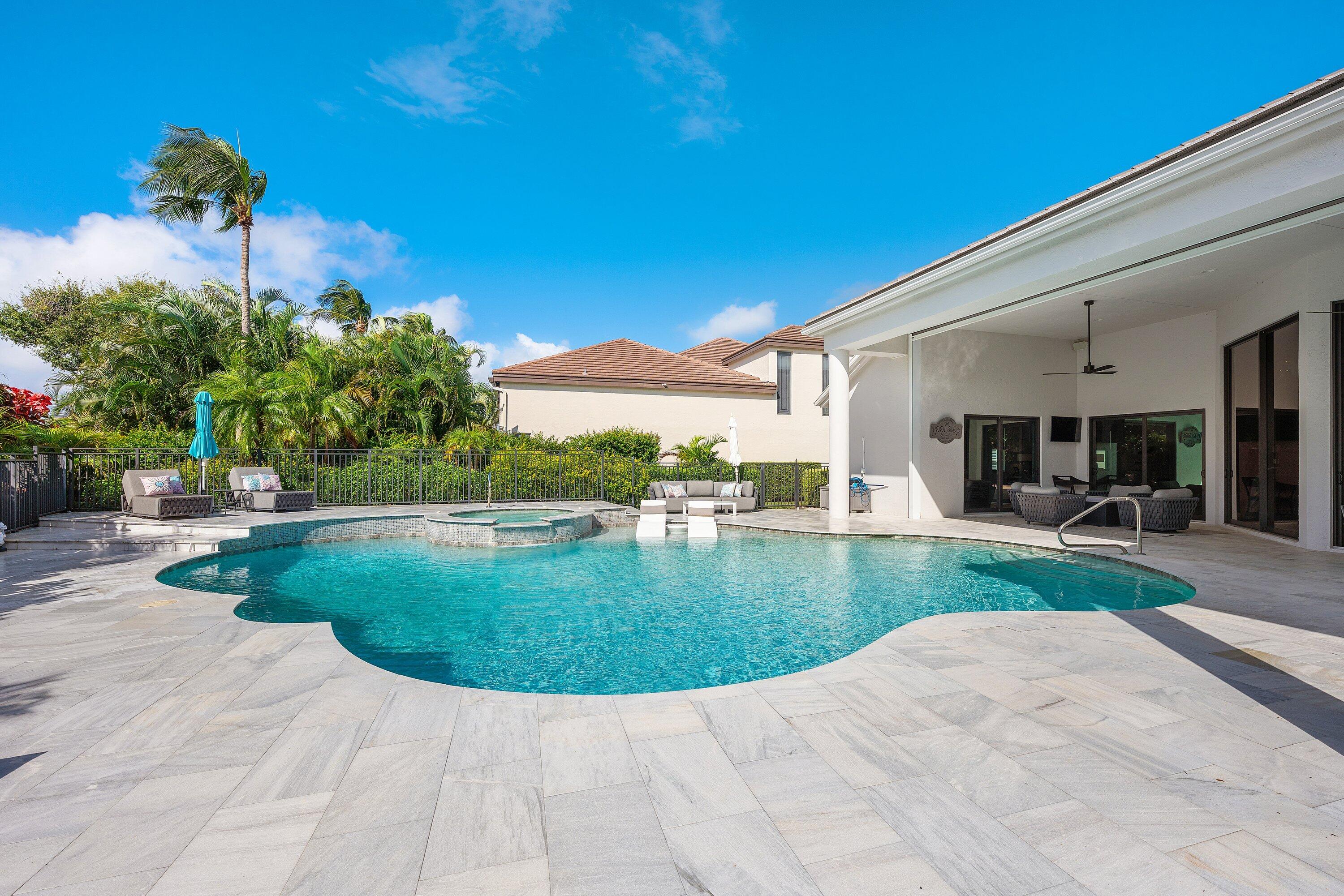 4760 Bocaire Boulevard