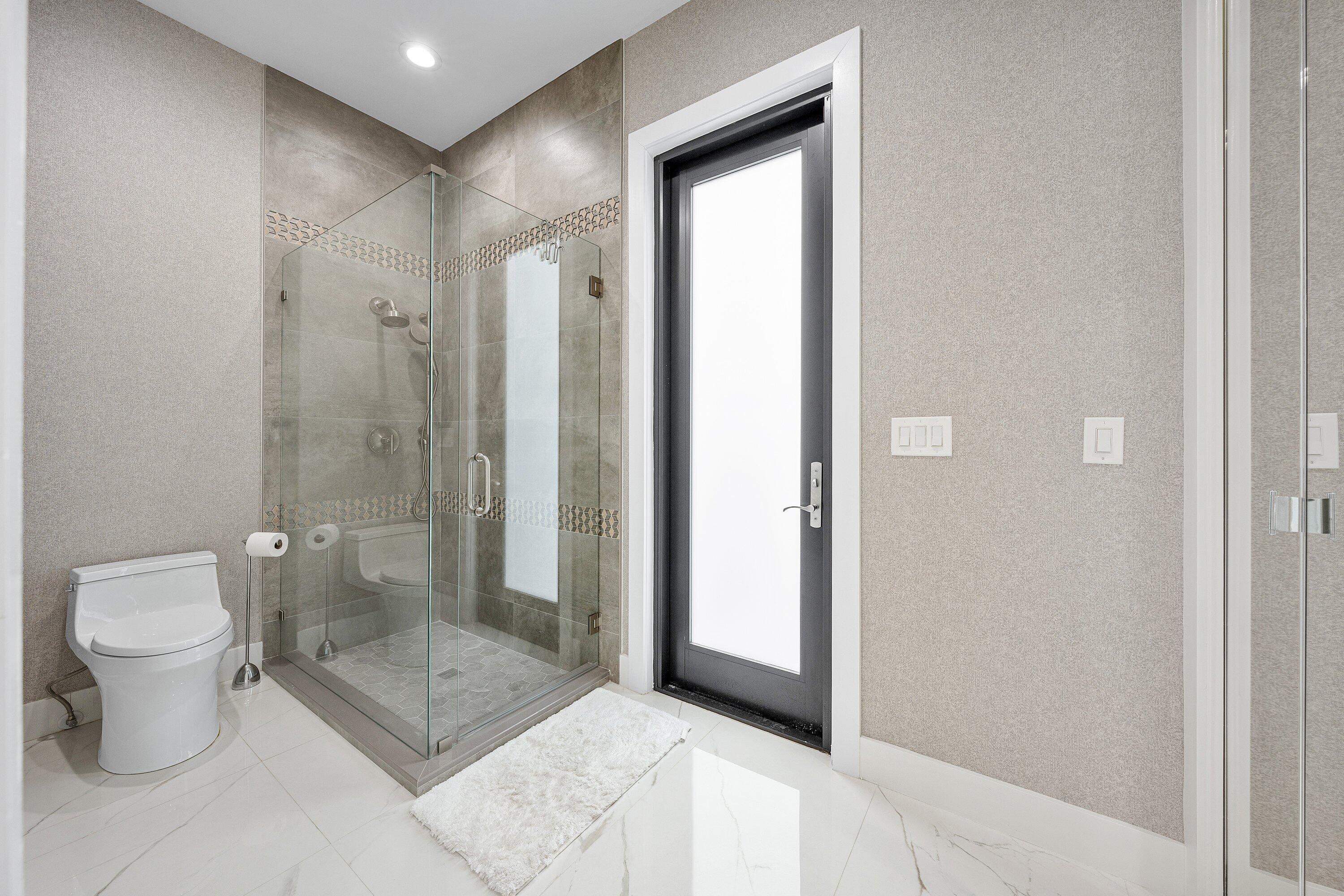 4760 Bocaire Boulevard