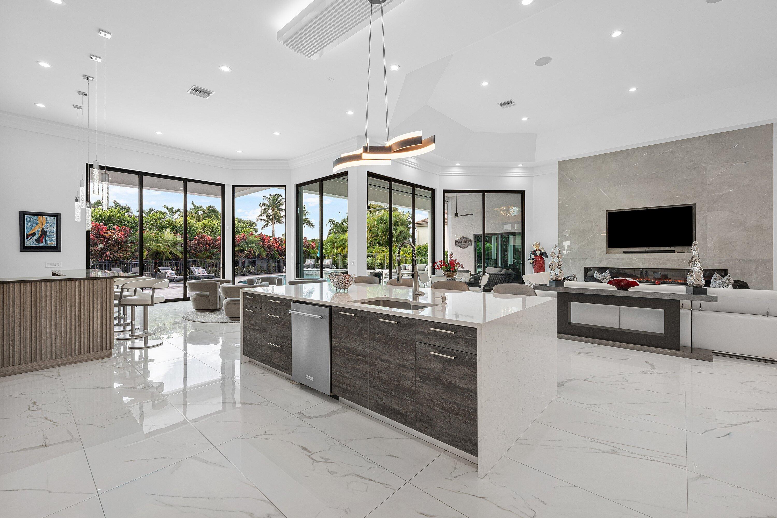 4760 Bocaire Boulevard