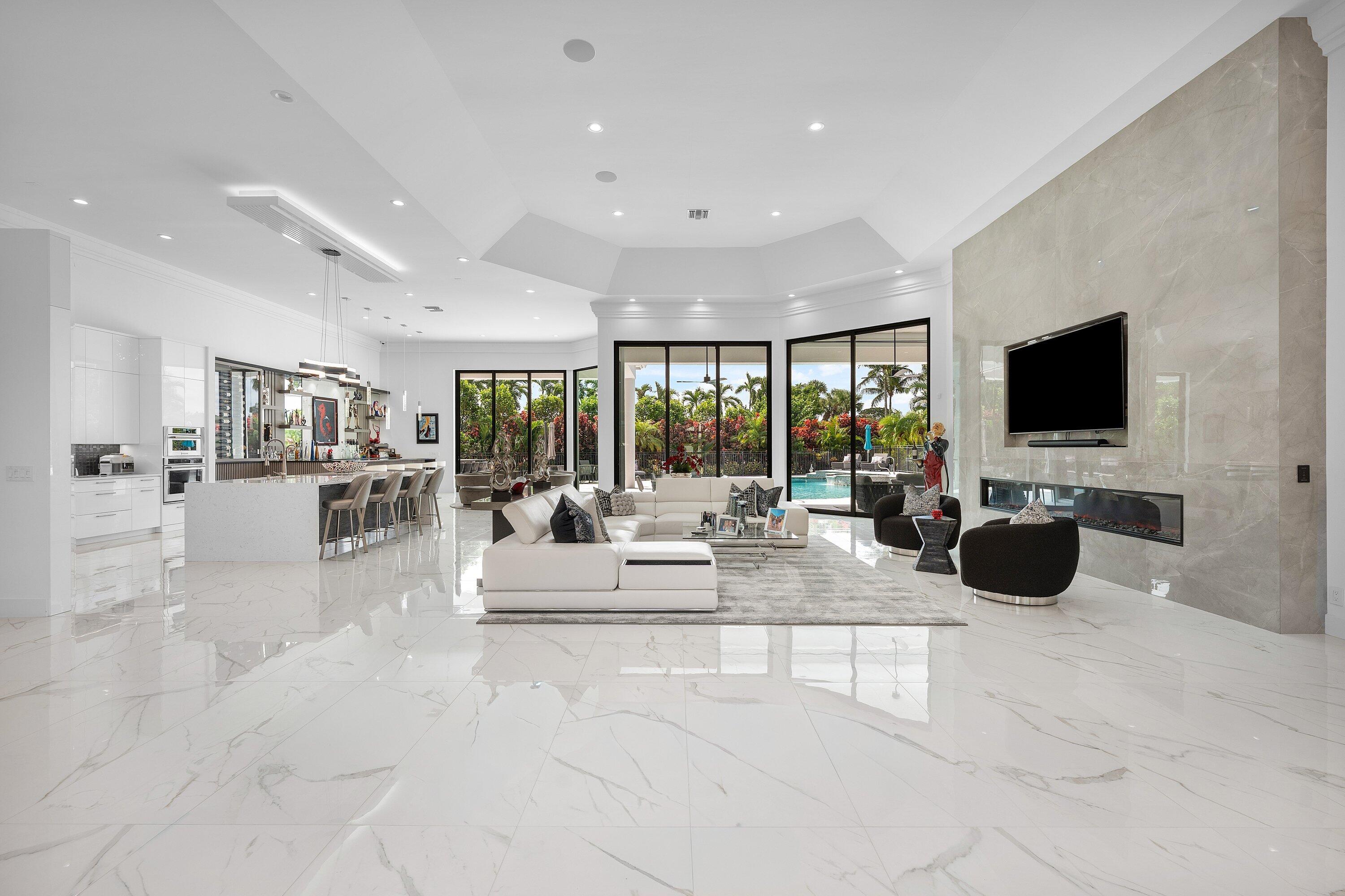 4760 Bocaire Boulevard