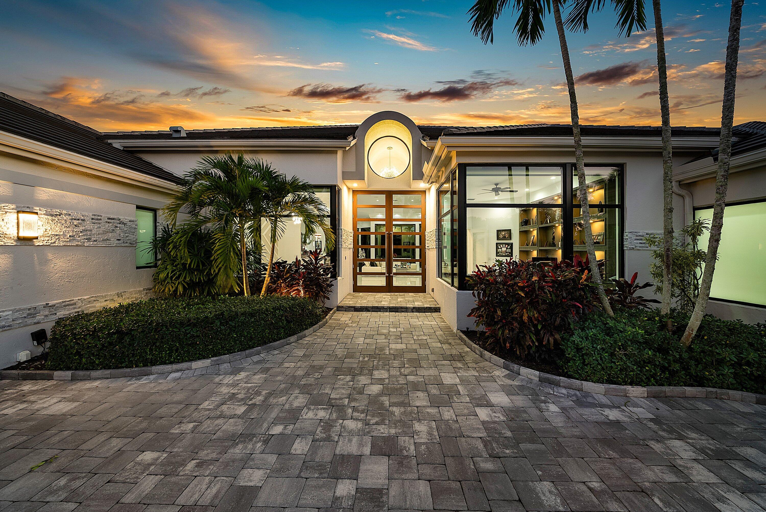 4760 Bocaire Boulevard