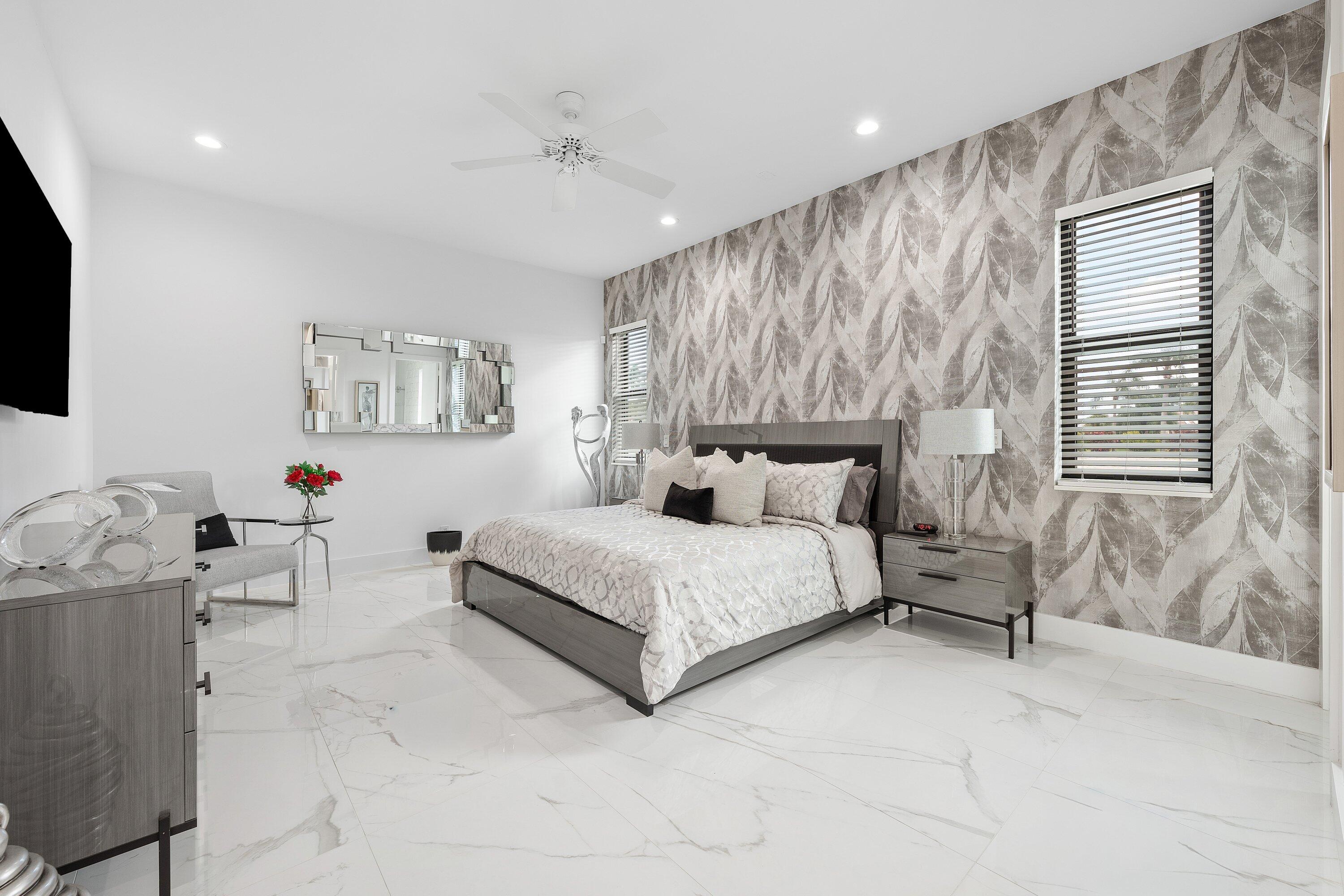 4760 Bocaire Boulevard