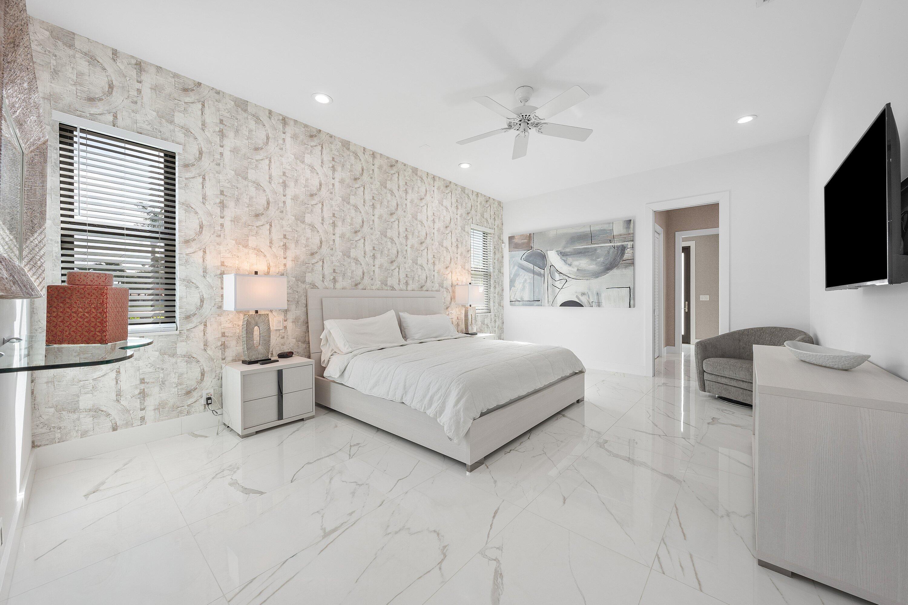 4760 Bocaire Boulevard