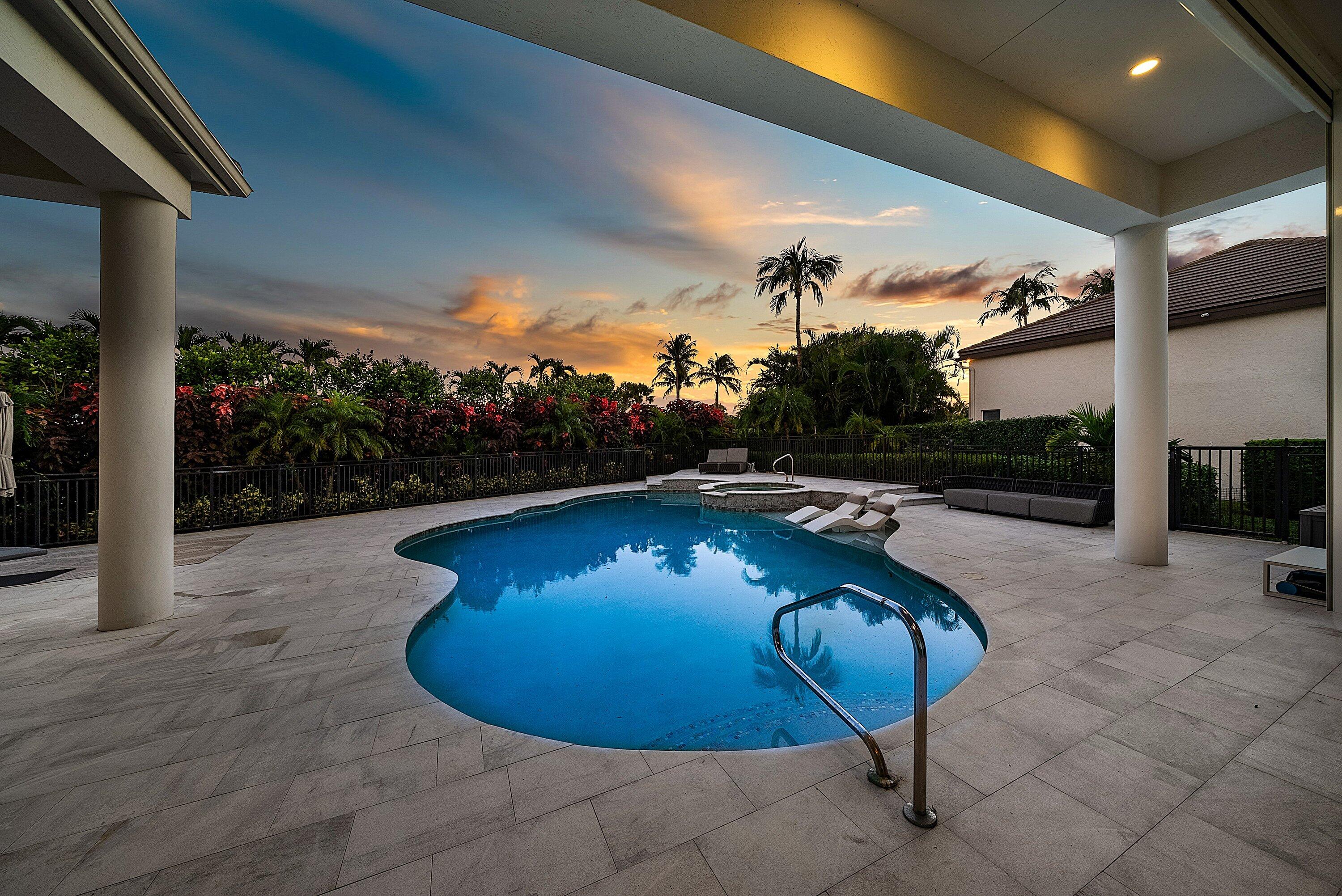 4760 Bocaire Boulevard