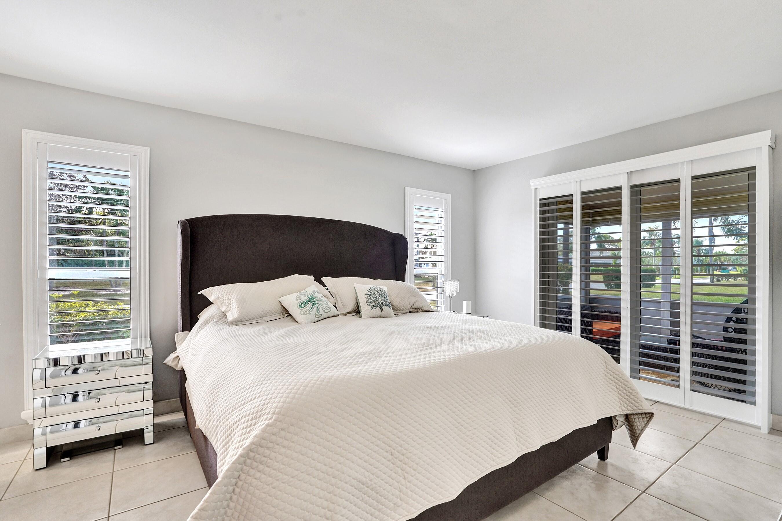 1435 SW 27th Avenue 101