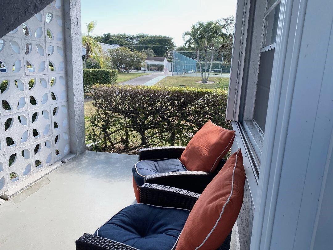 1435 SW 27th Avenue 101