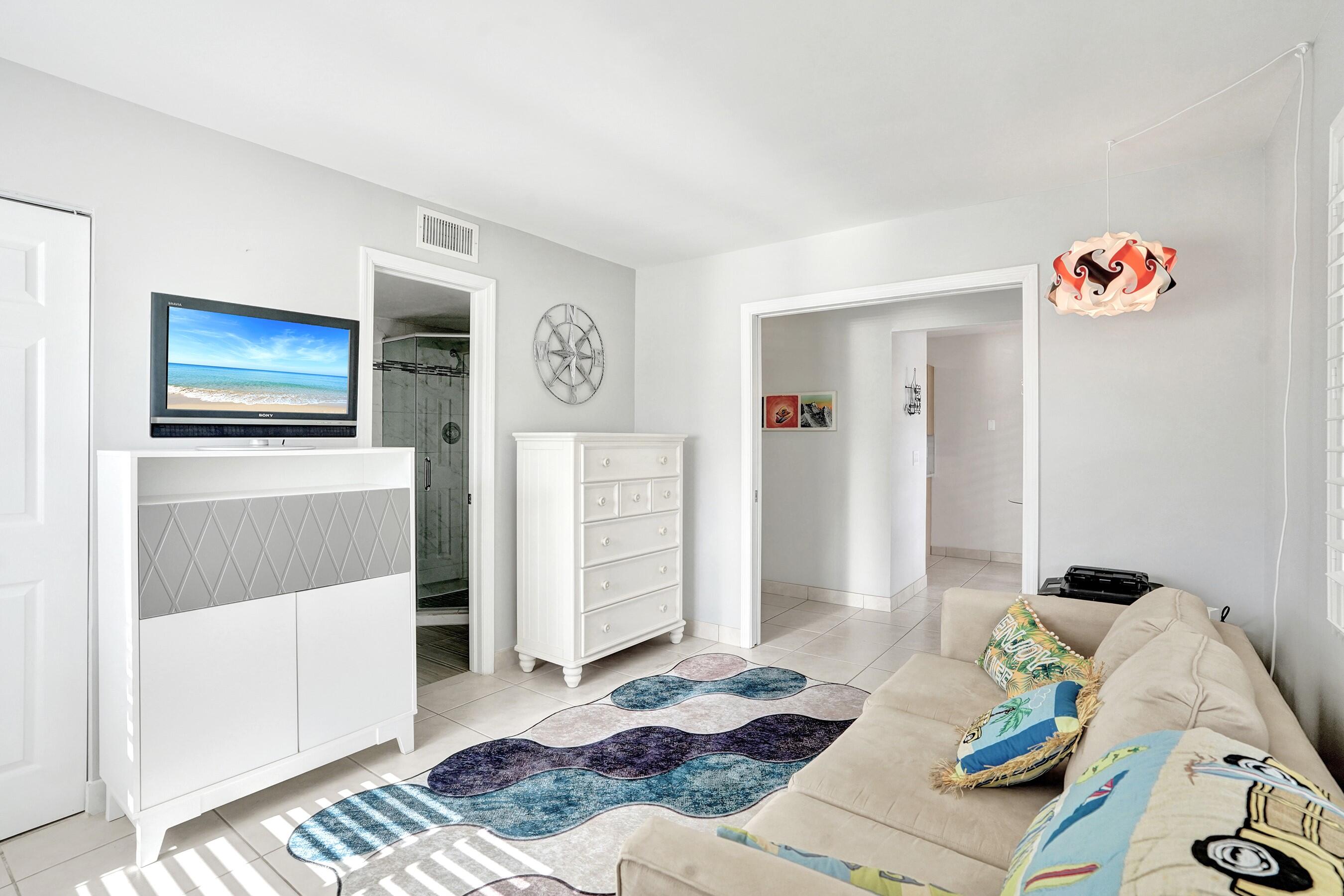 1435 SW 27th Avenue 101