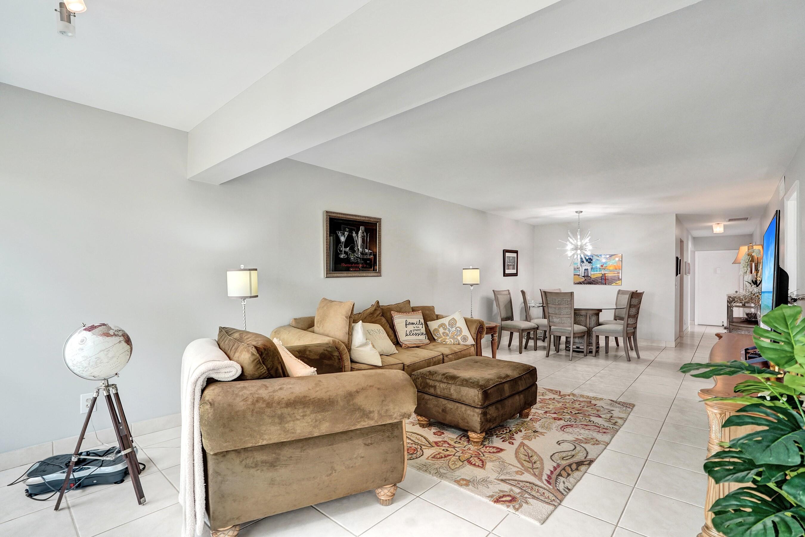 1435 SW 27th Avenue 101