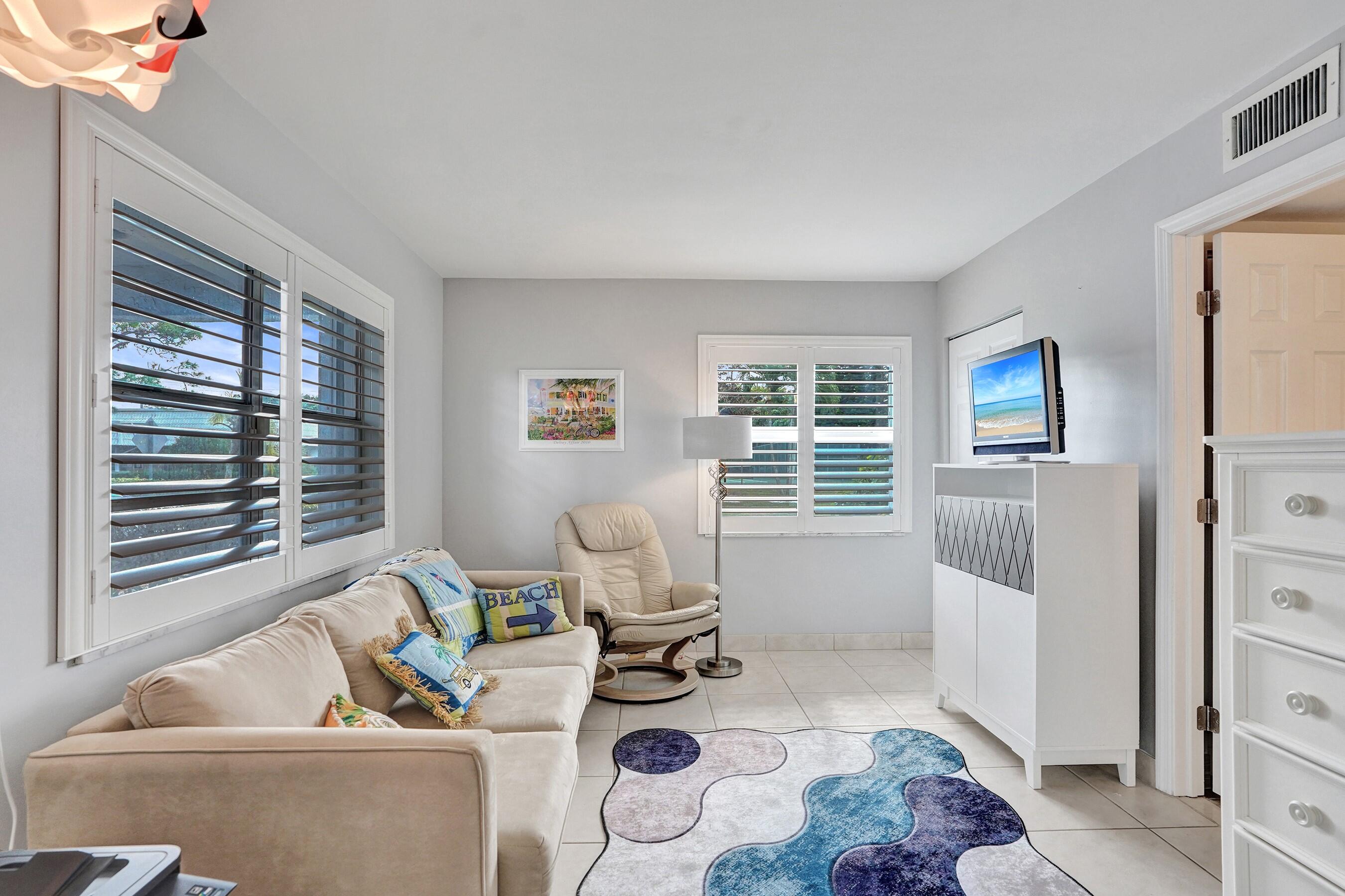 1435 SW 27th Avenue 101