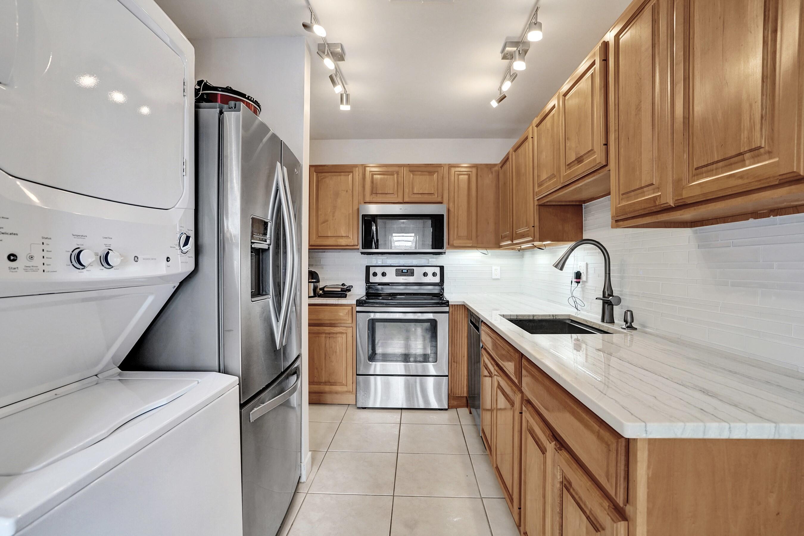 1435 SW 27th Avenue 101