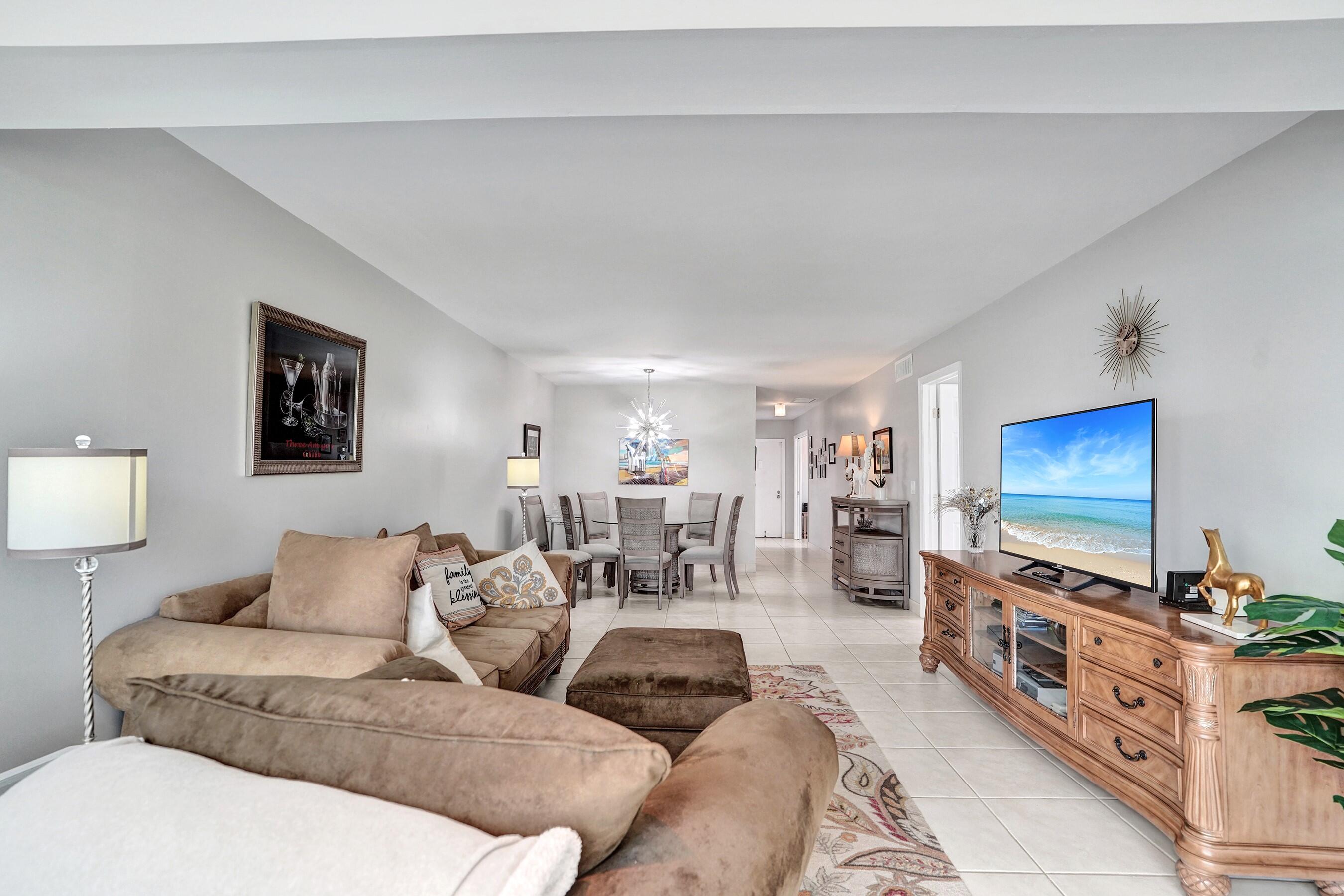 1435 SW 27th Avenue 101