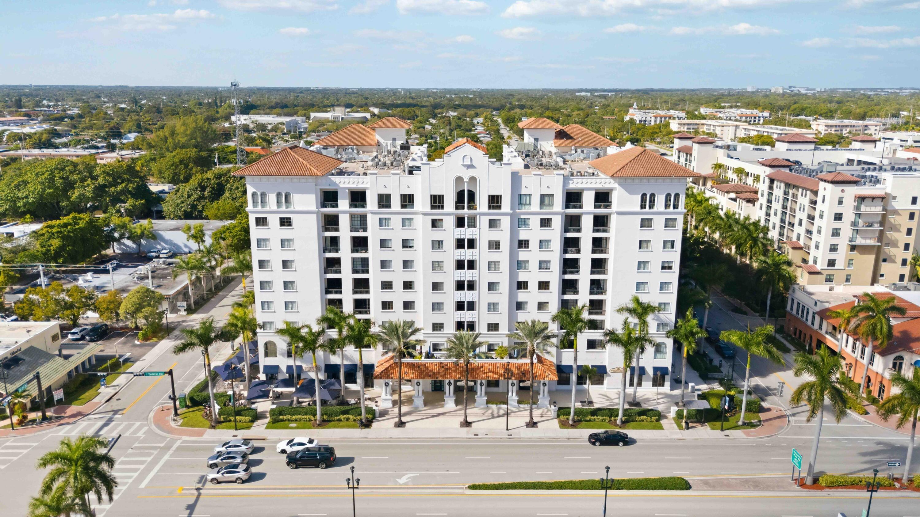 233 S Federal Highway 208