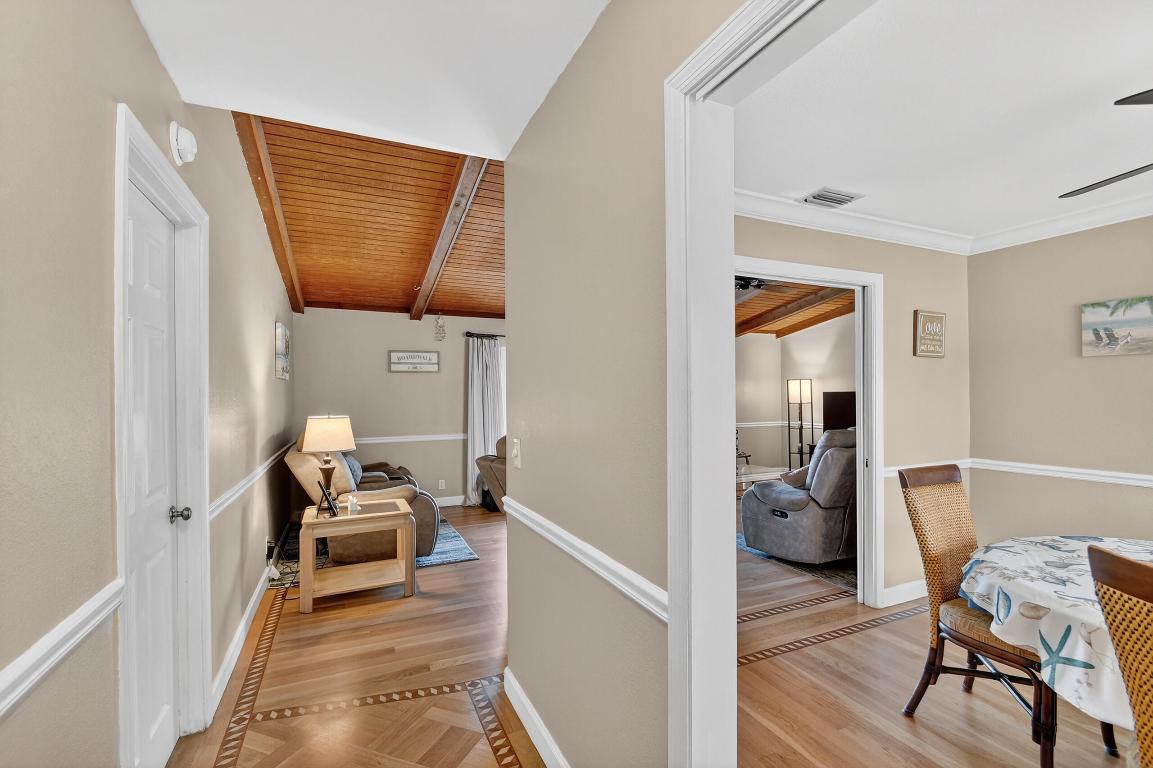 822 S Florida Mango Road