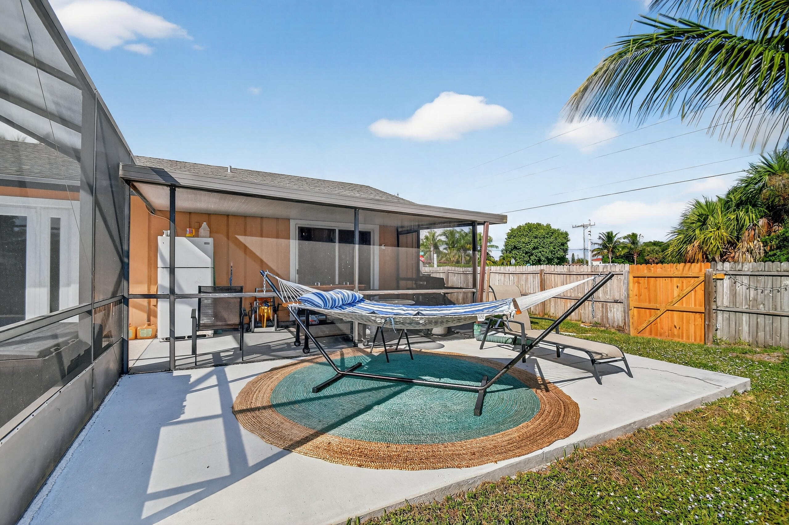 822 S Florida Mango Road