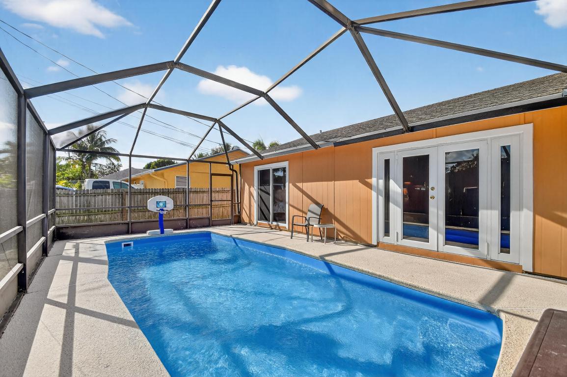 822 S Florida Mango Road