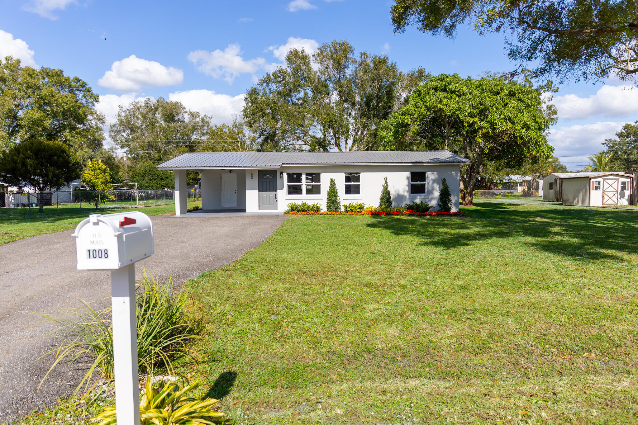 1008 SW 10th Street