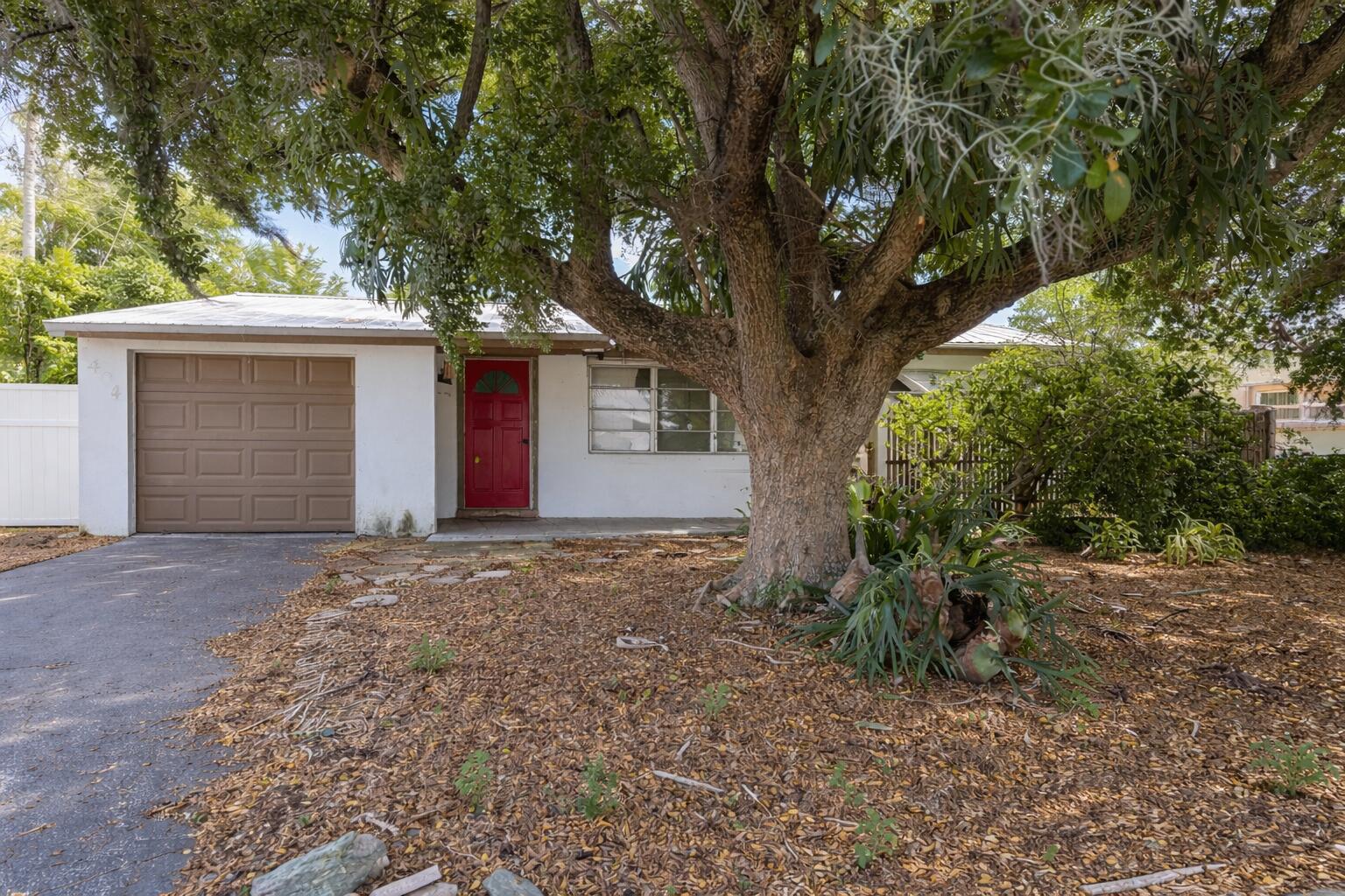 1404 SW 1st Avenue